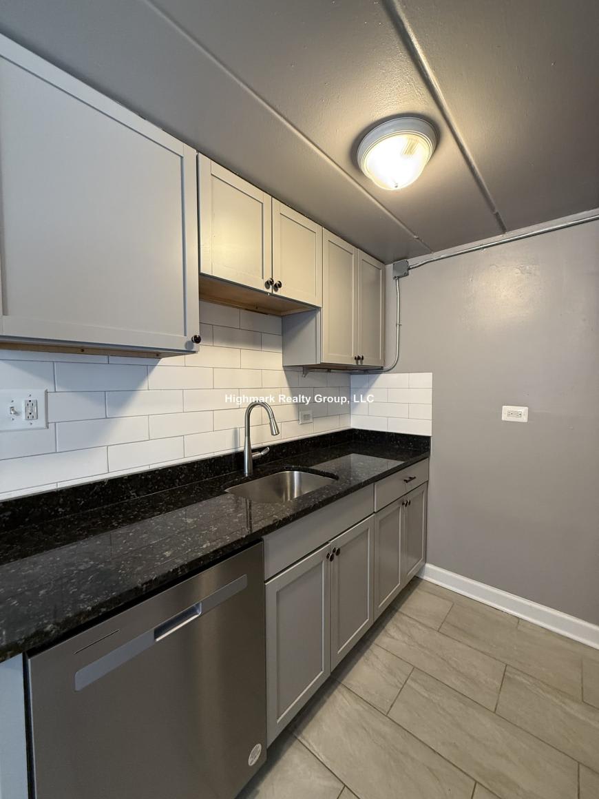 9630 Ivanhoe Ave. – photo 1 of 7