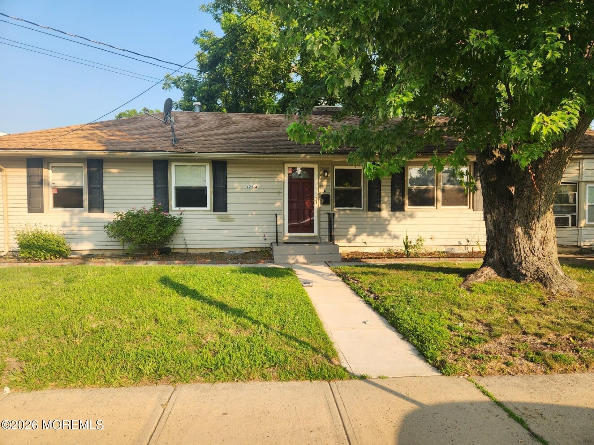 175 W Sylvania Avenue – photo 1 of 16