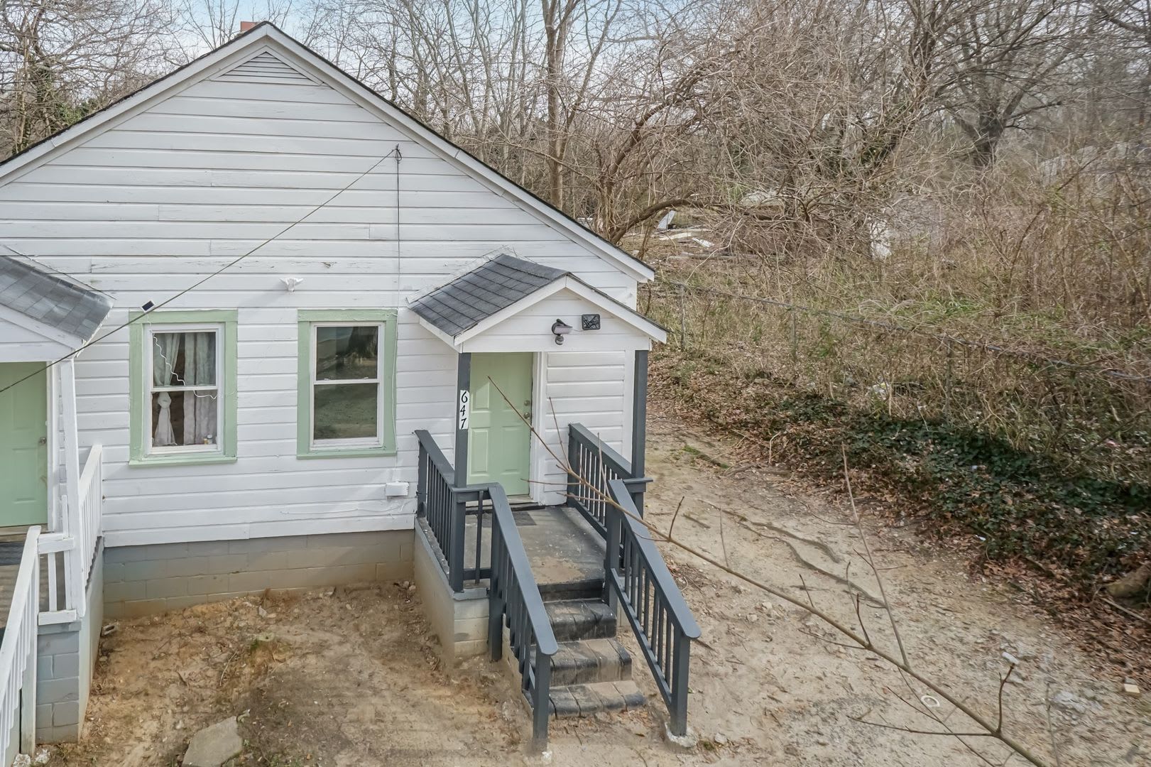 One Bedroom Home! – photo 1 of 16