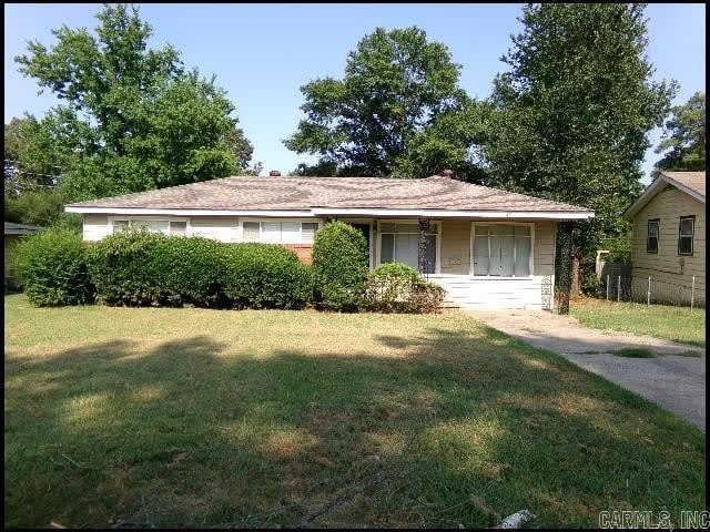 40 Barbara Drive – photo 1 of 22