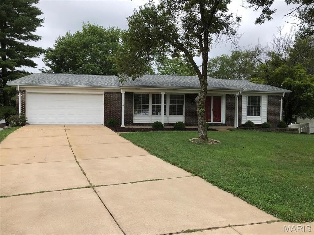 2 Sunny Forest Court – photo 1 of 28