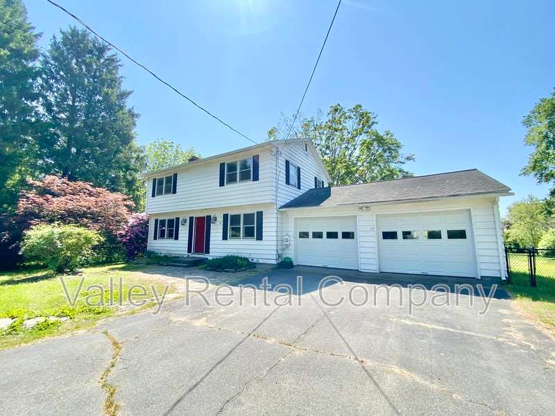 73 Rocky Hill Rd – photo 1 of 16