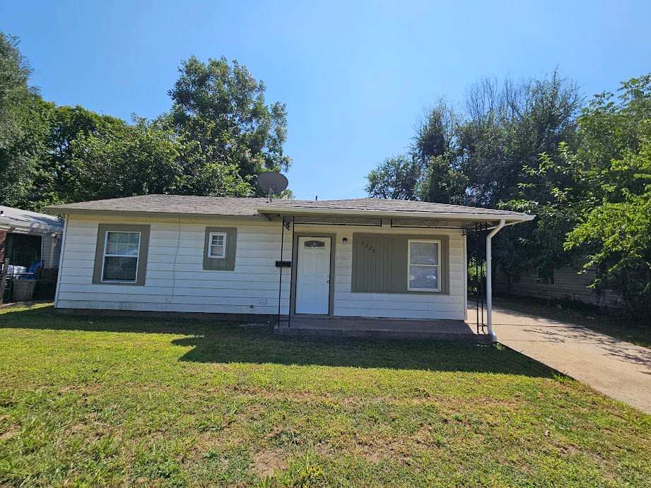 3328 NE 12th St – photo 1