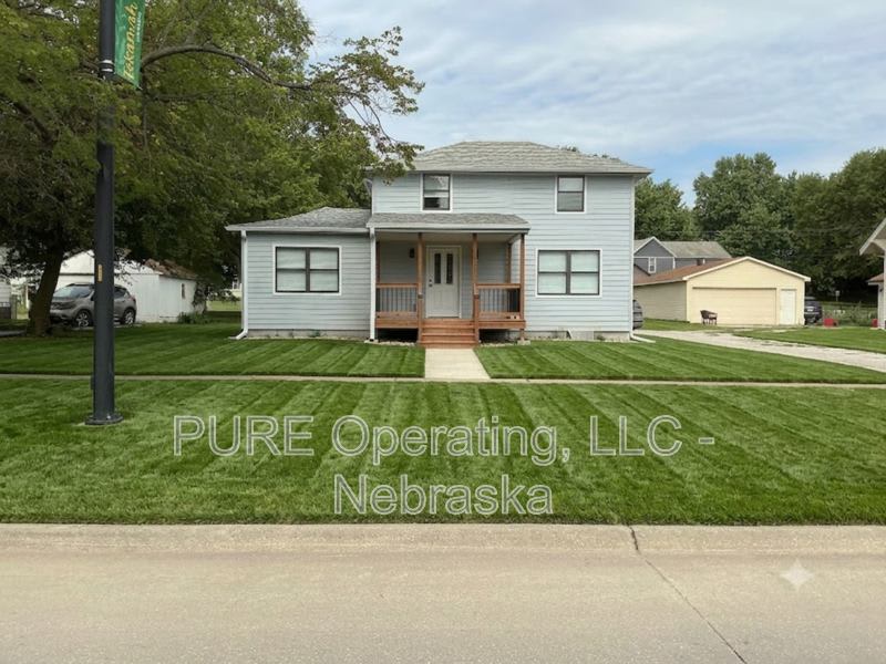 316 N 13th St – photo 1 of 27