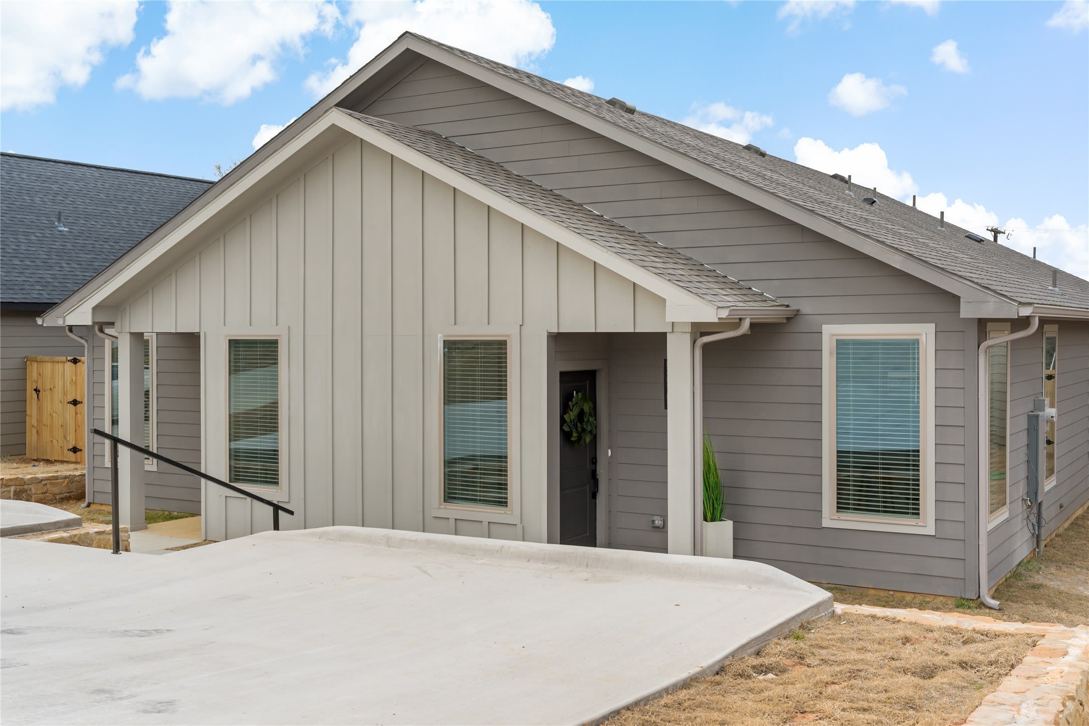 1303 S Bells Drive – photo 1 of 20
