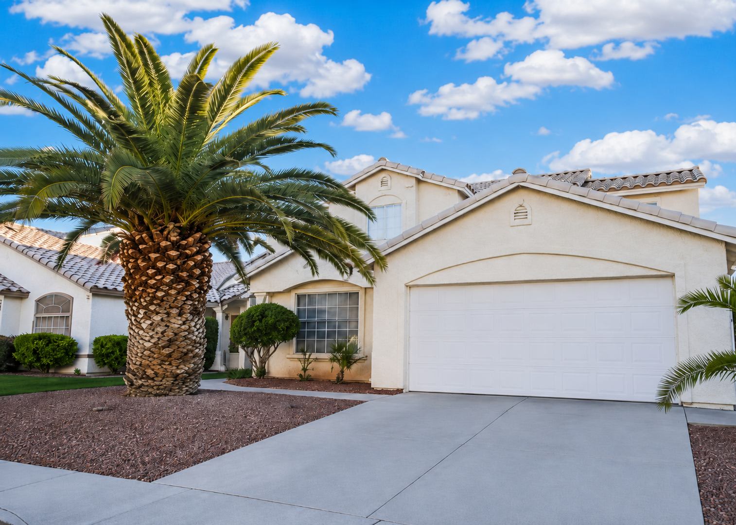 Large 2 Story Home! – photo 1