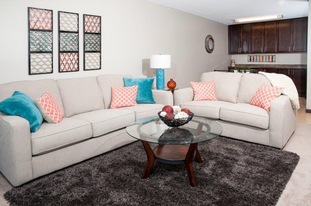Shoreview Grand – photo 1 of 29