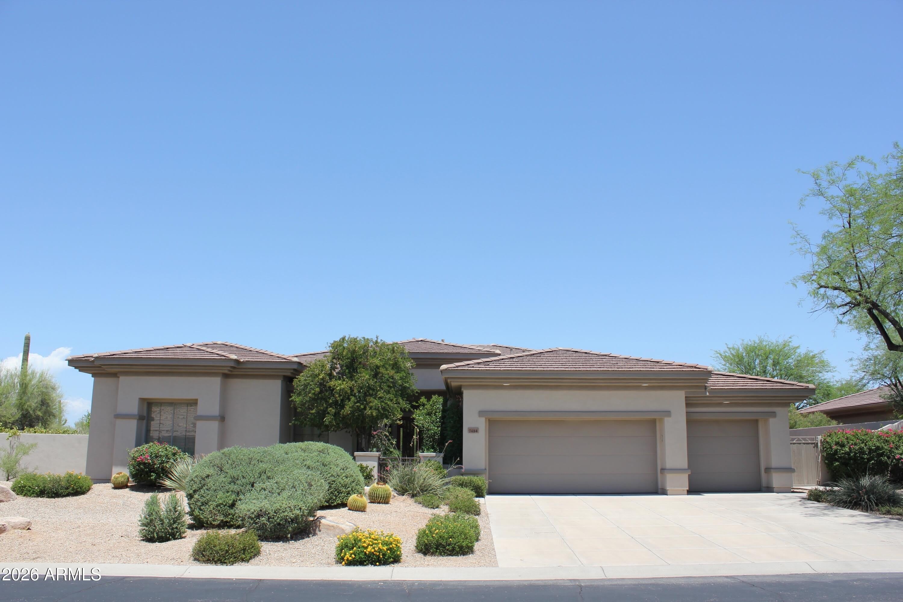 7484 E Pontebella Drive – photo 1