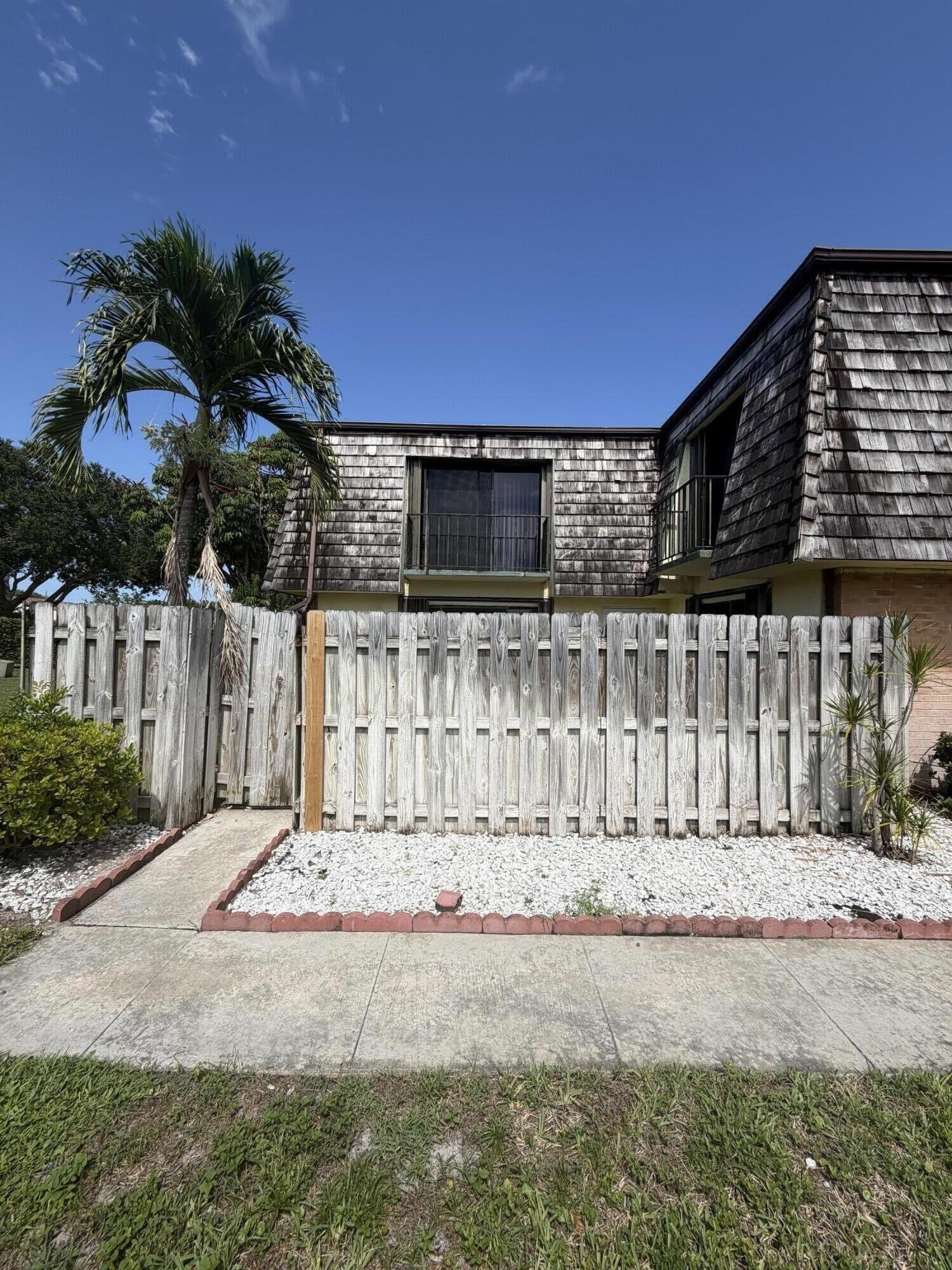 141 Lake Arbor Drive – photo 1