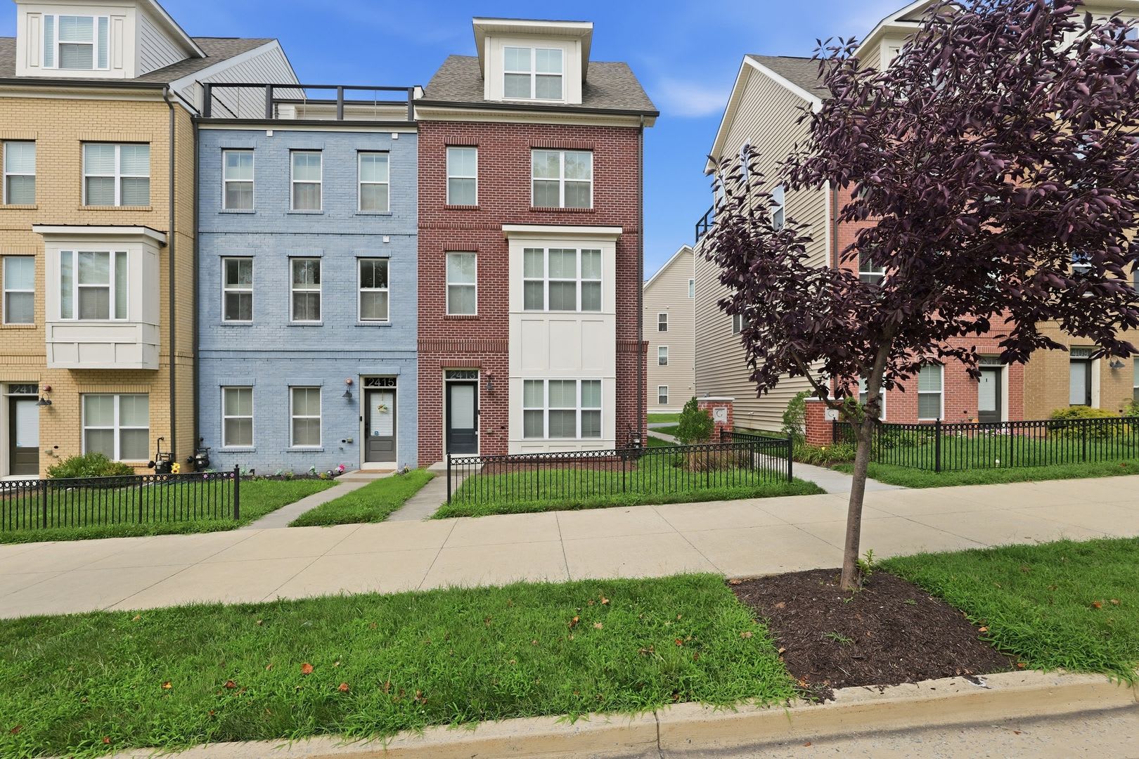 END-UNIT 4-Story Colonial/Craftsman Townhome w/2 Balconies, 5-min walk to Glenmont Station! – photo 1 of 34