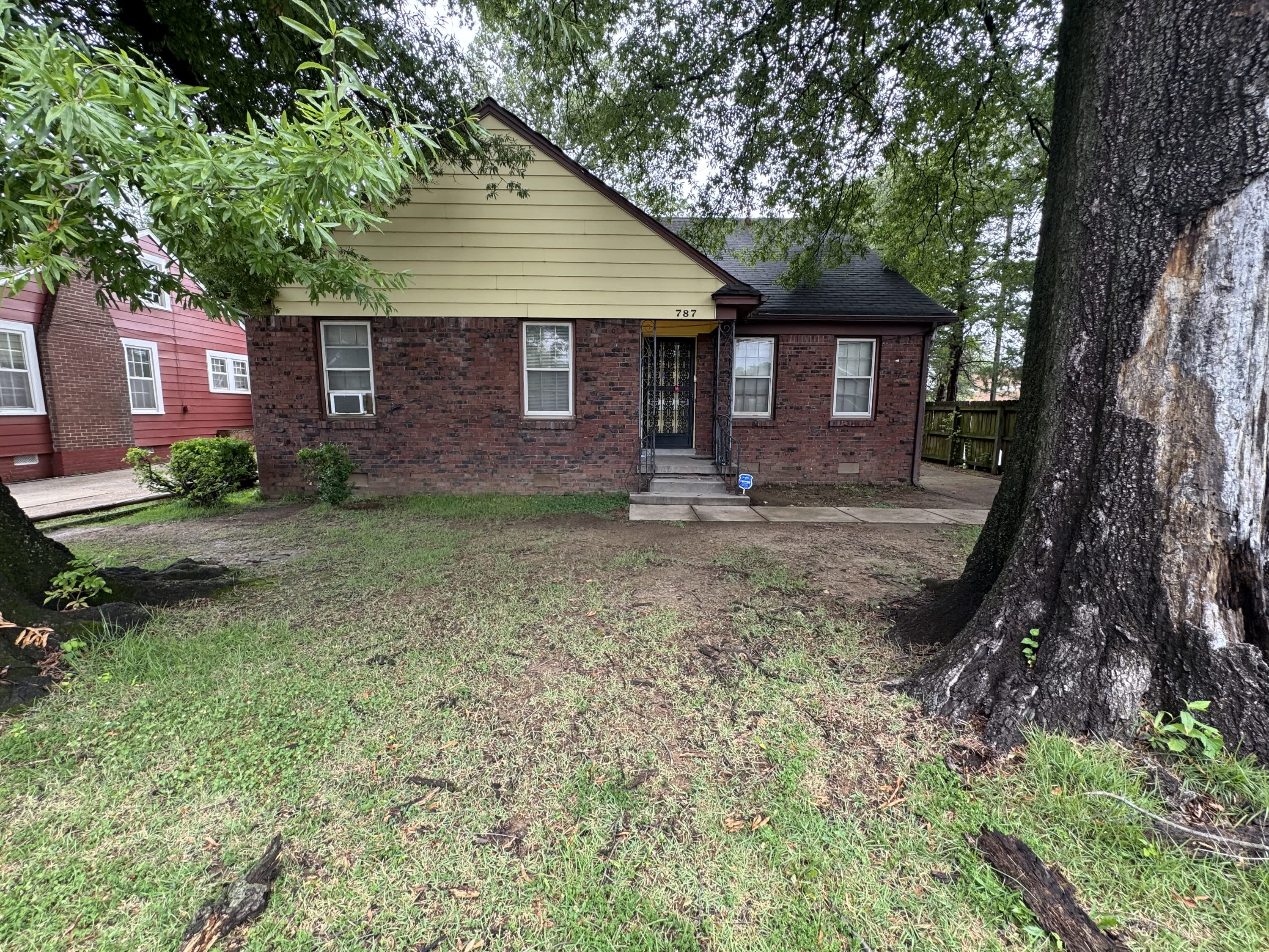 787 Eva Street – photo 1