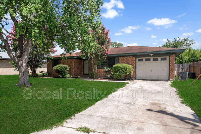 306 Meadow Dr – photo 1 of 27
