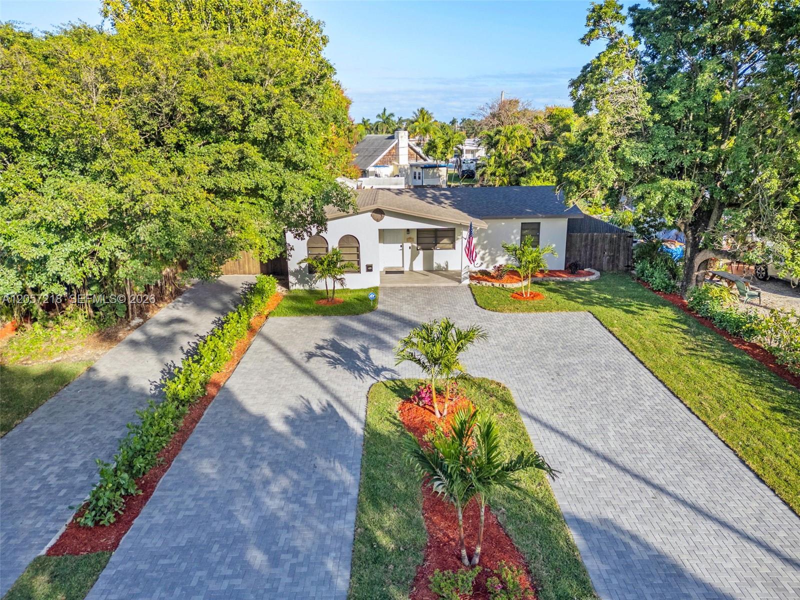 1075 Northeast 12th Avenue – photo 1