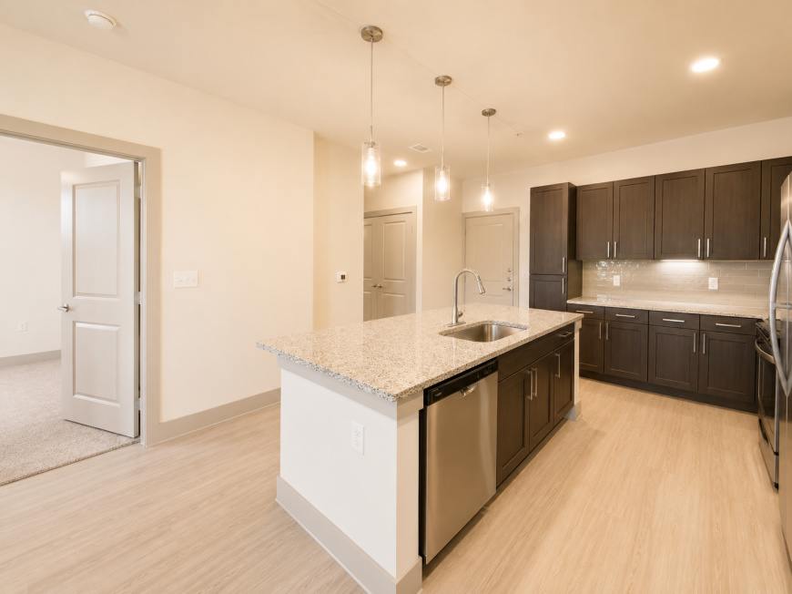 511 East Finley Blvd – photo 1