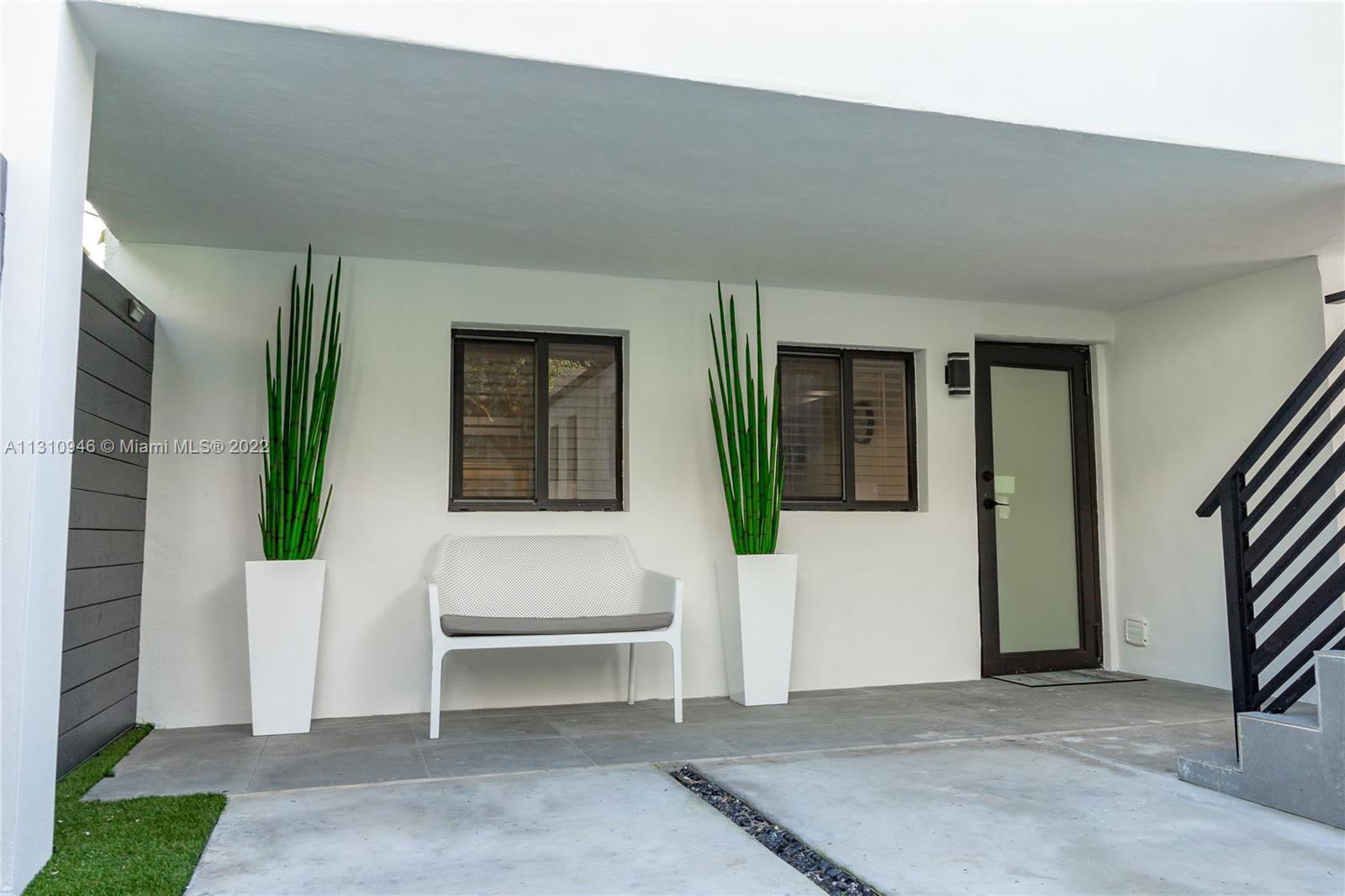 52 Northeast 47th Street – photo 1