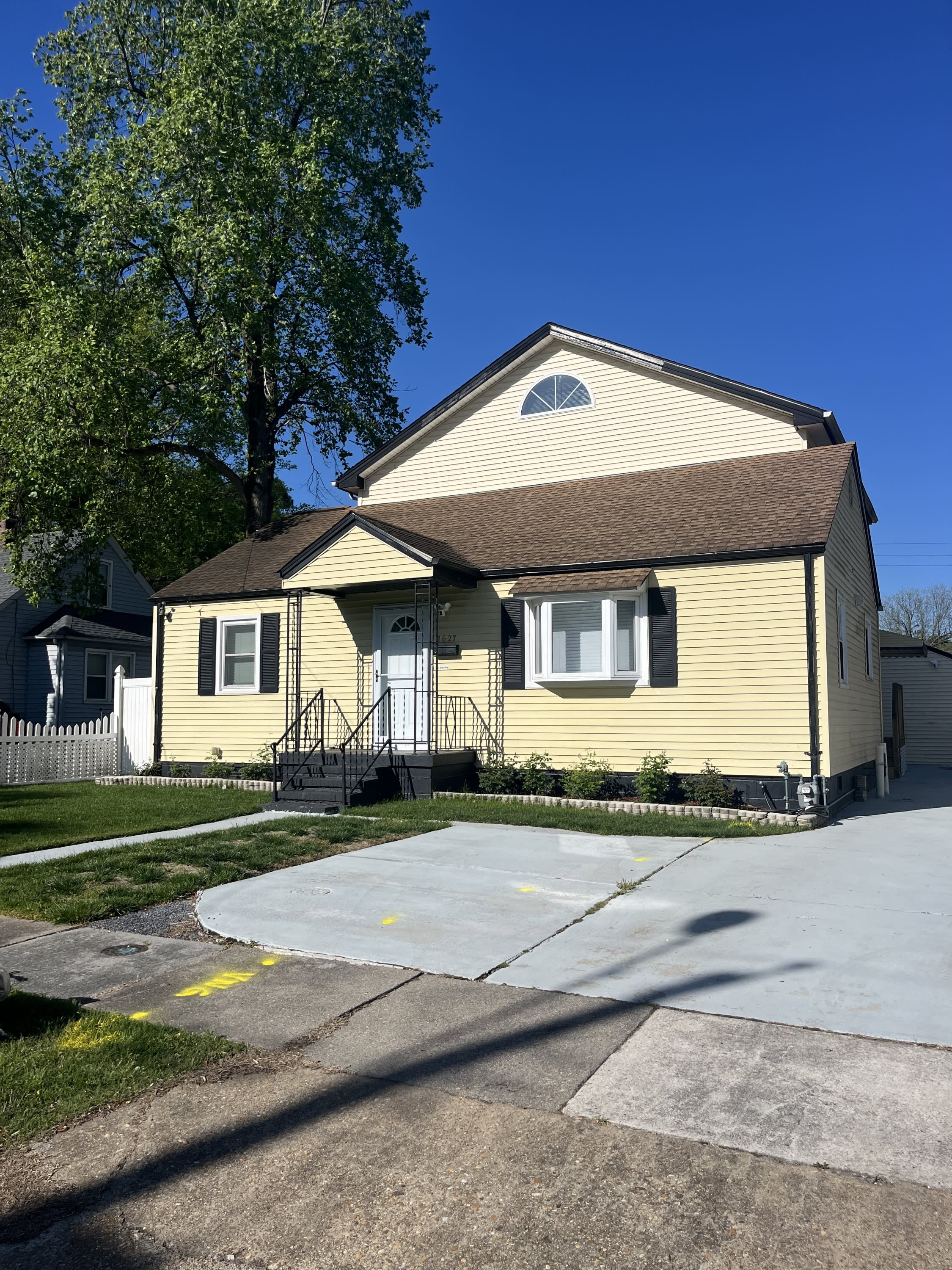 2627 McKann Avenue – photo 1
