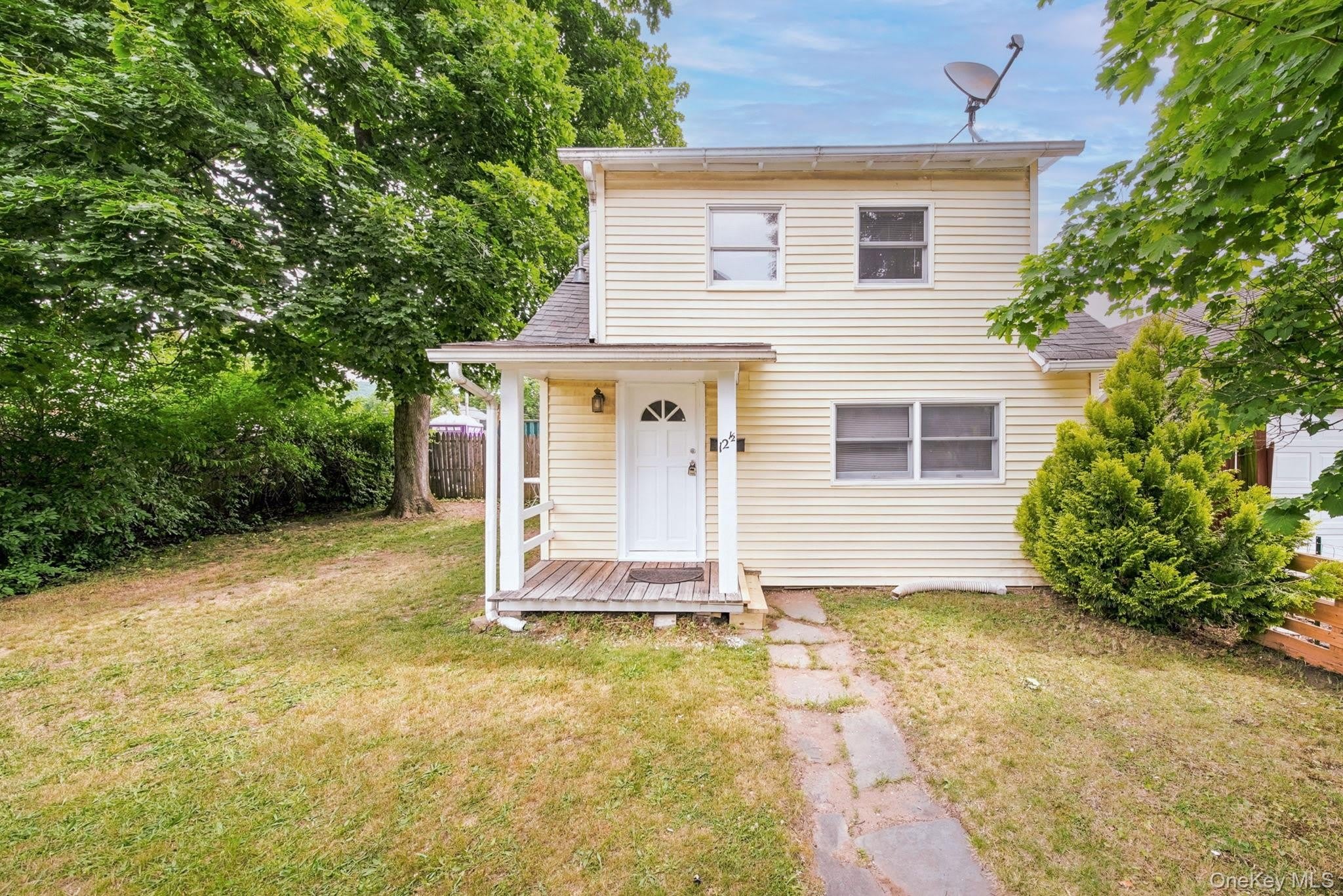 12 1 2 Schultz Street – photo 1 of 18