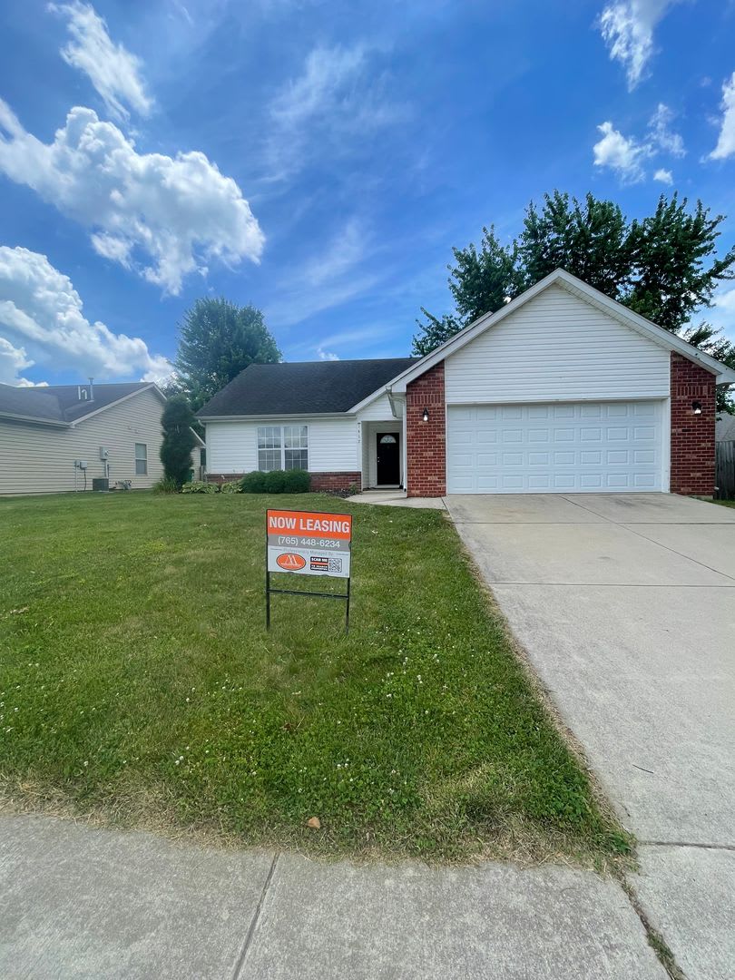 Three Bedroom Single Family Home West Lafayette – photo 1 of 109