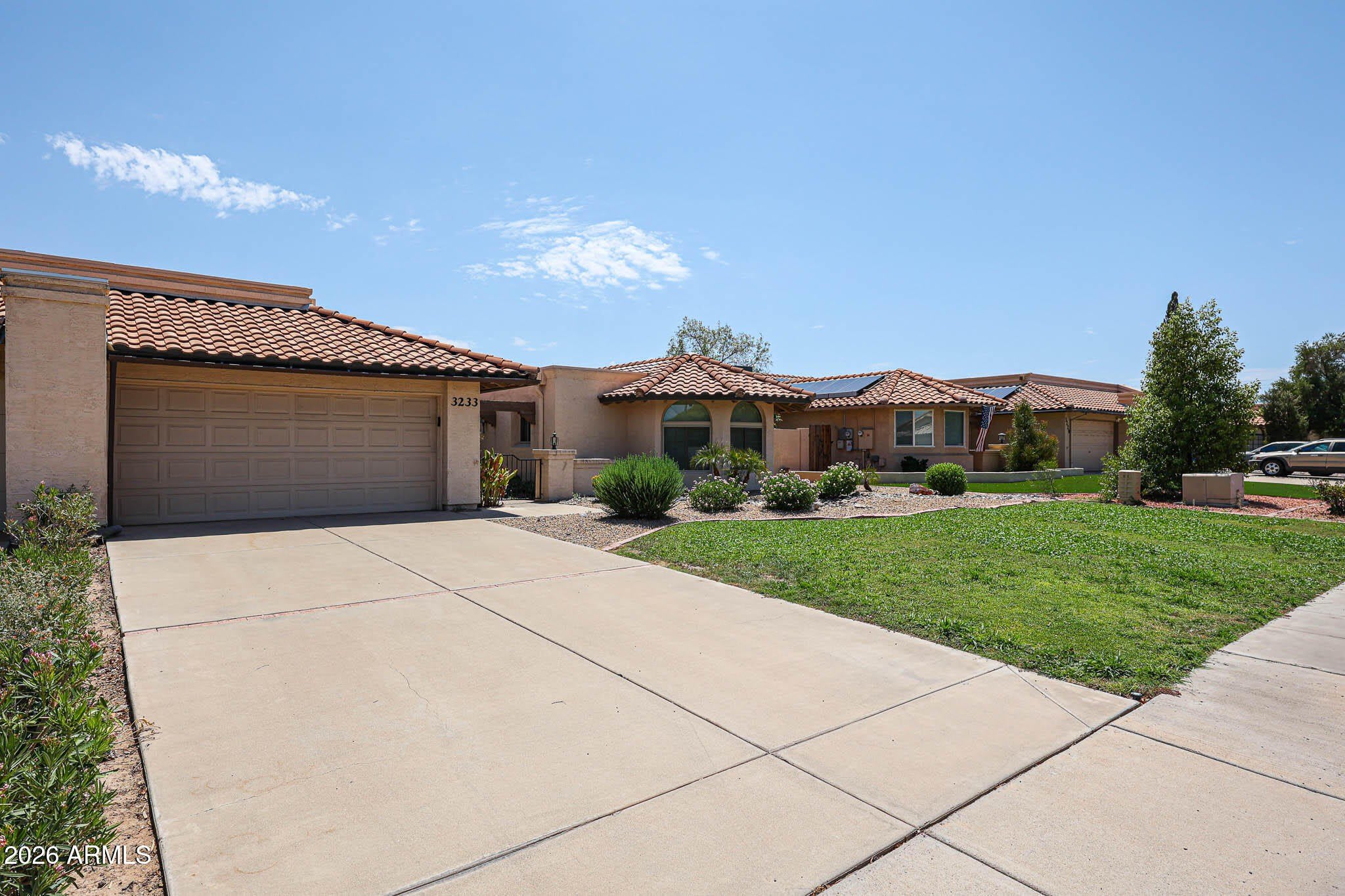3233 E Desert Cove Avenue – photo 1