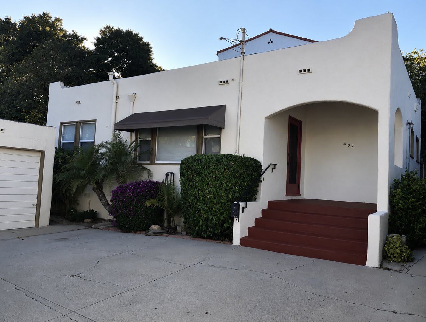Cottage near Roosevelt Elementary – photo 1