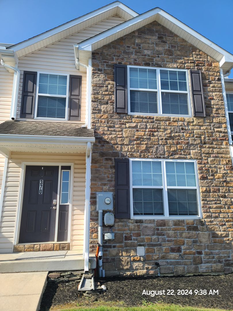 3 Bedroom Townhome for Rent in Waynesboro – photo 1 of 52