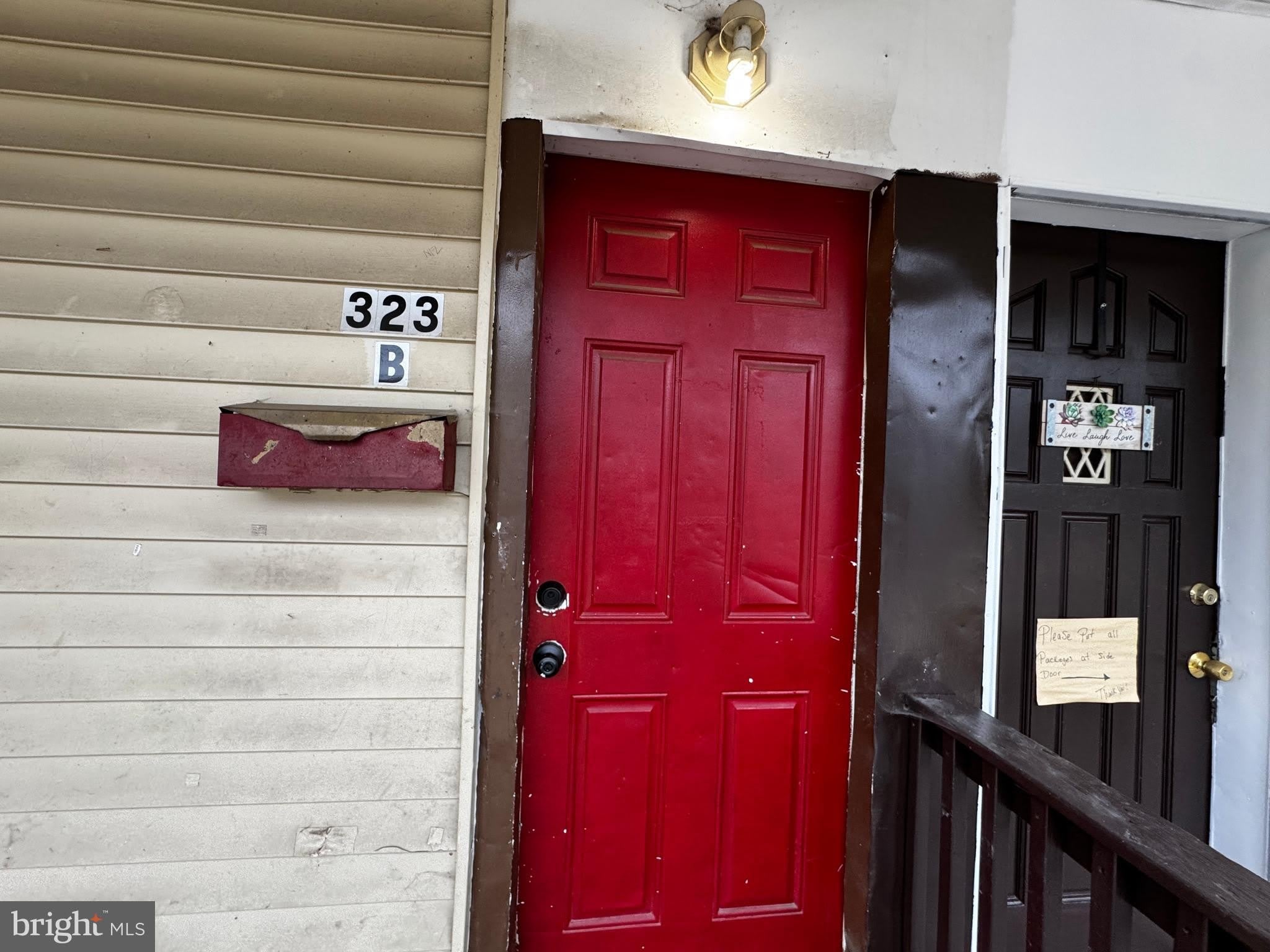 323 E VINE Street – photo 1 of 27