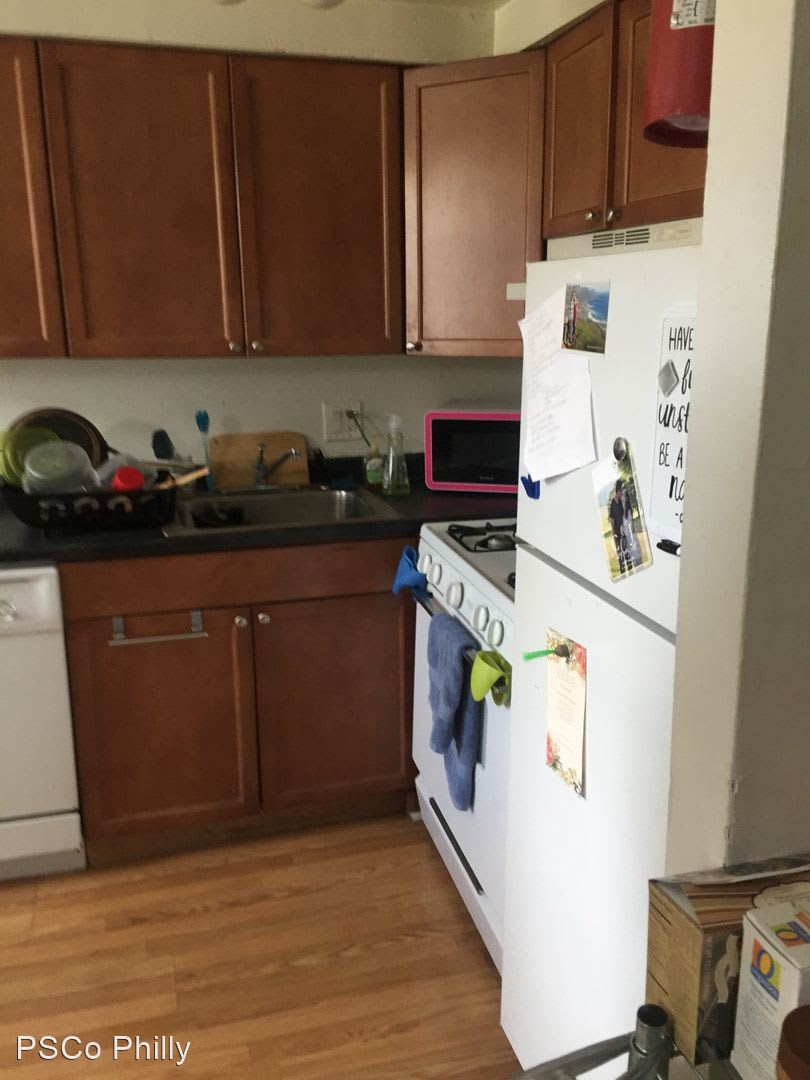 3227 Powelton Ave – photo 1