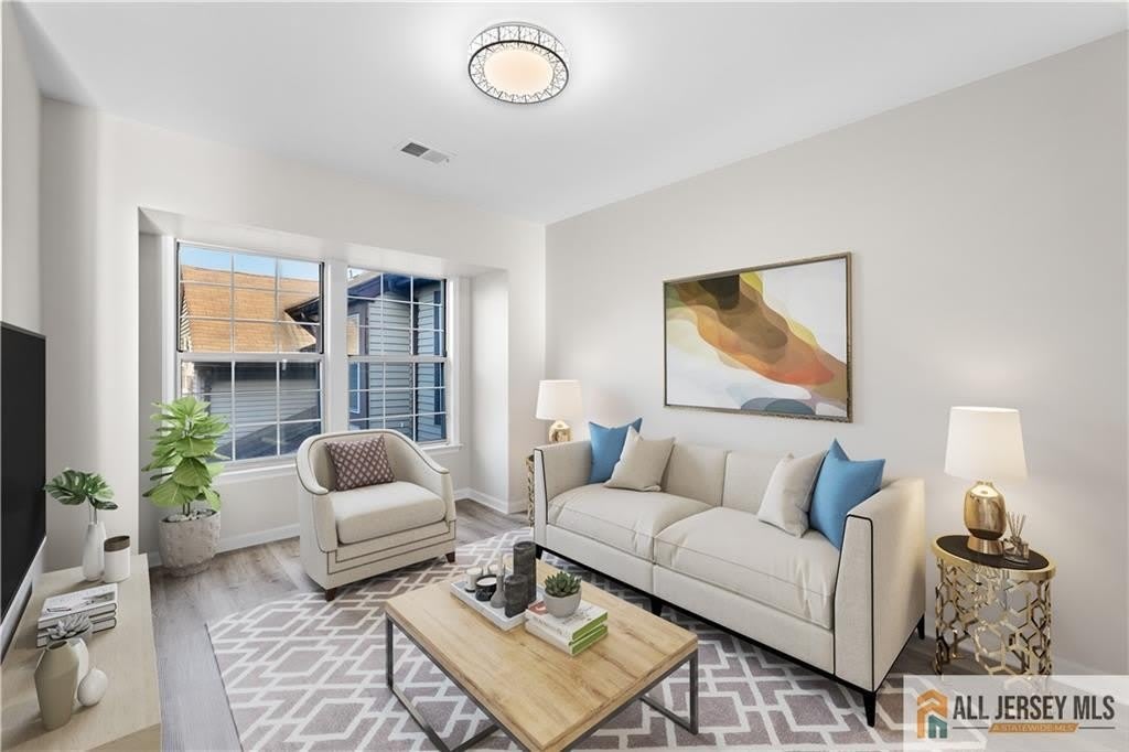 13 Canterbury Drive – photo 1 of 31