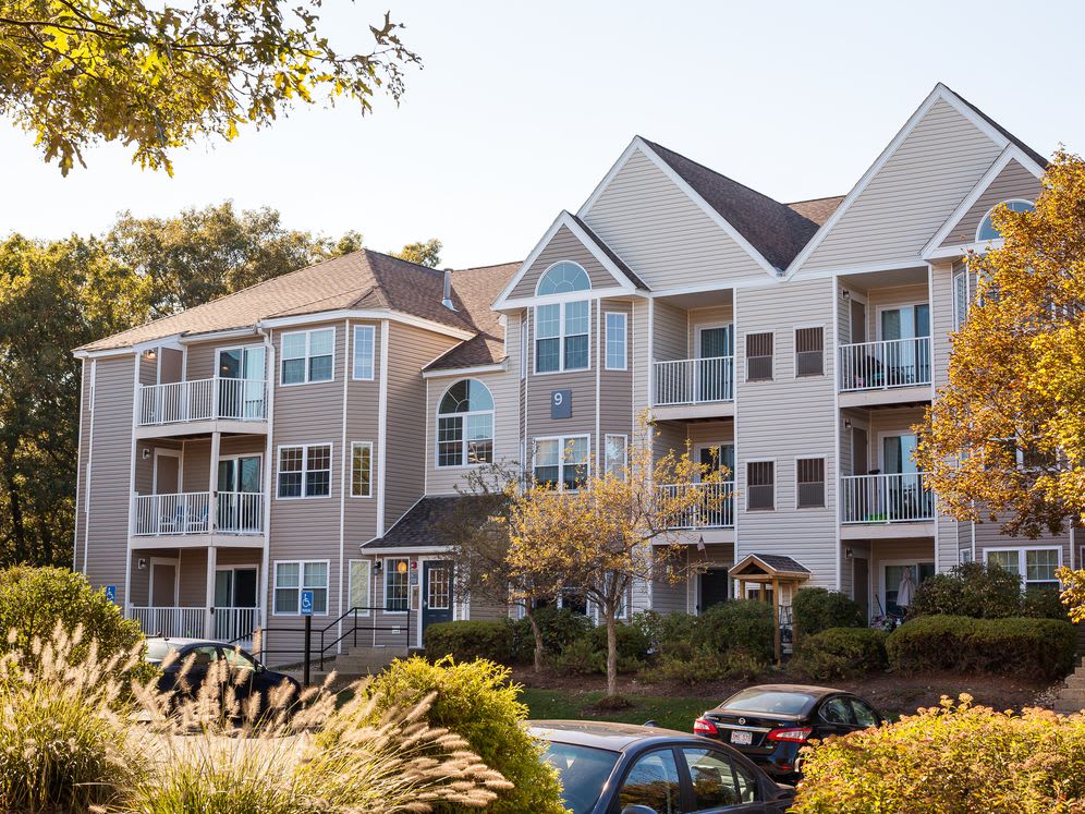 Avalon Burlington – photo 1 of 40