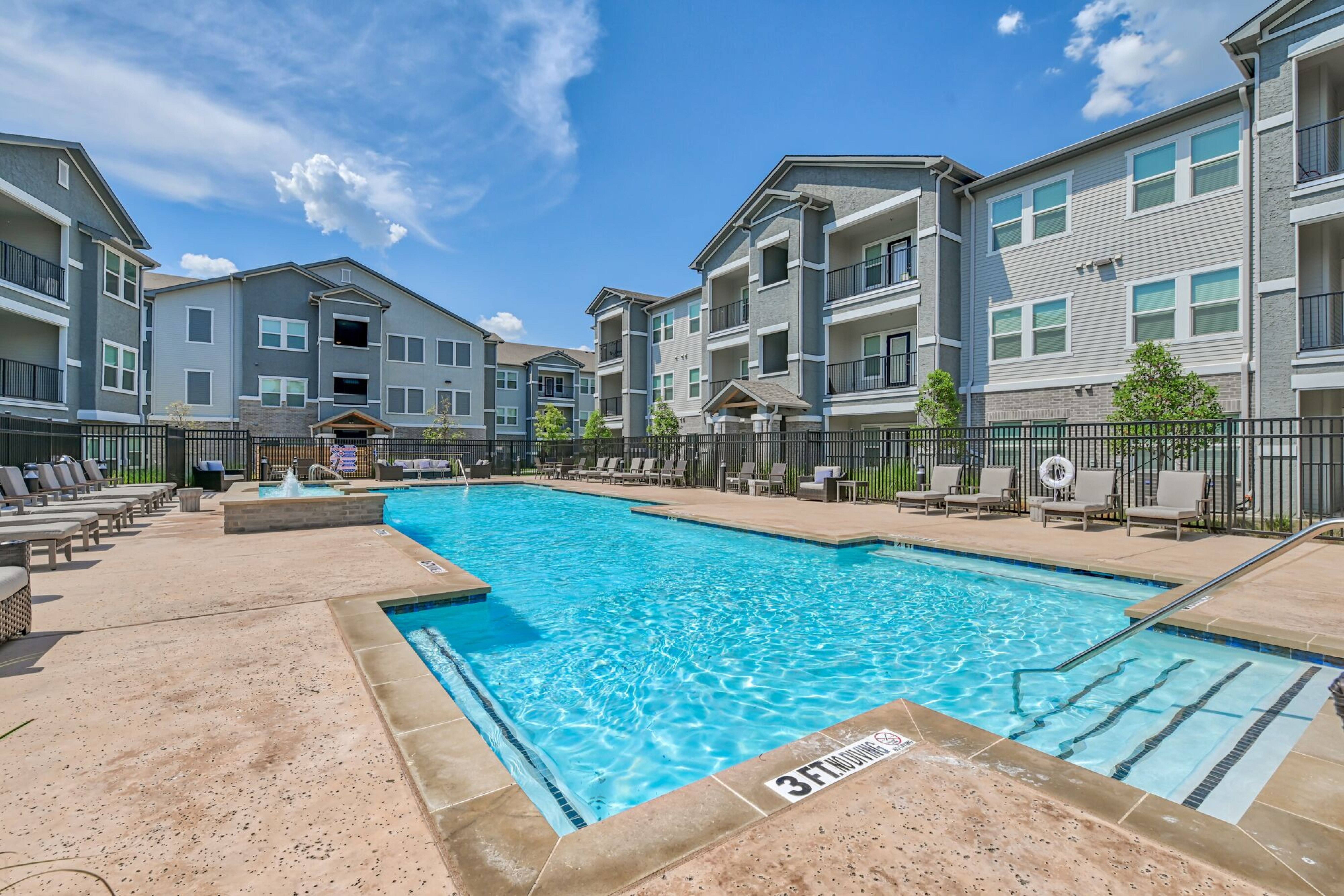 Plum Tree Apartments – photo 1 of 36