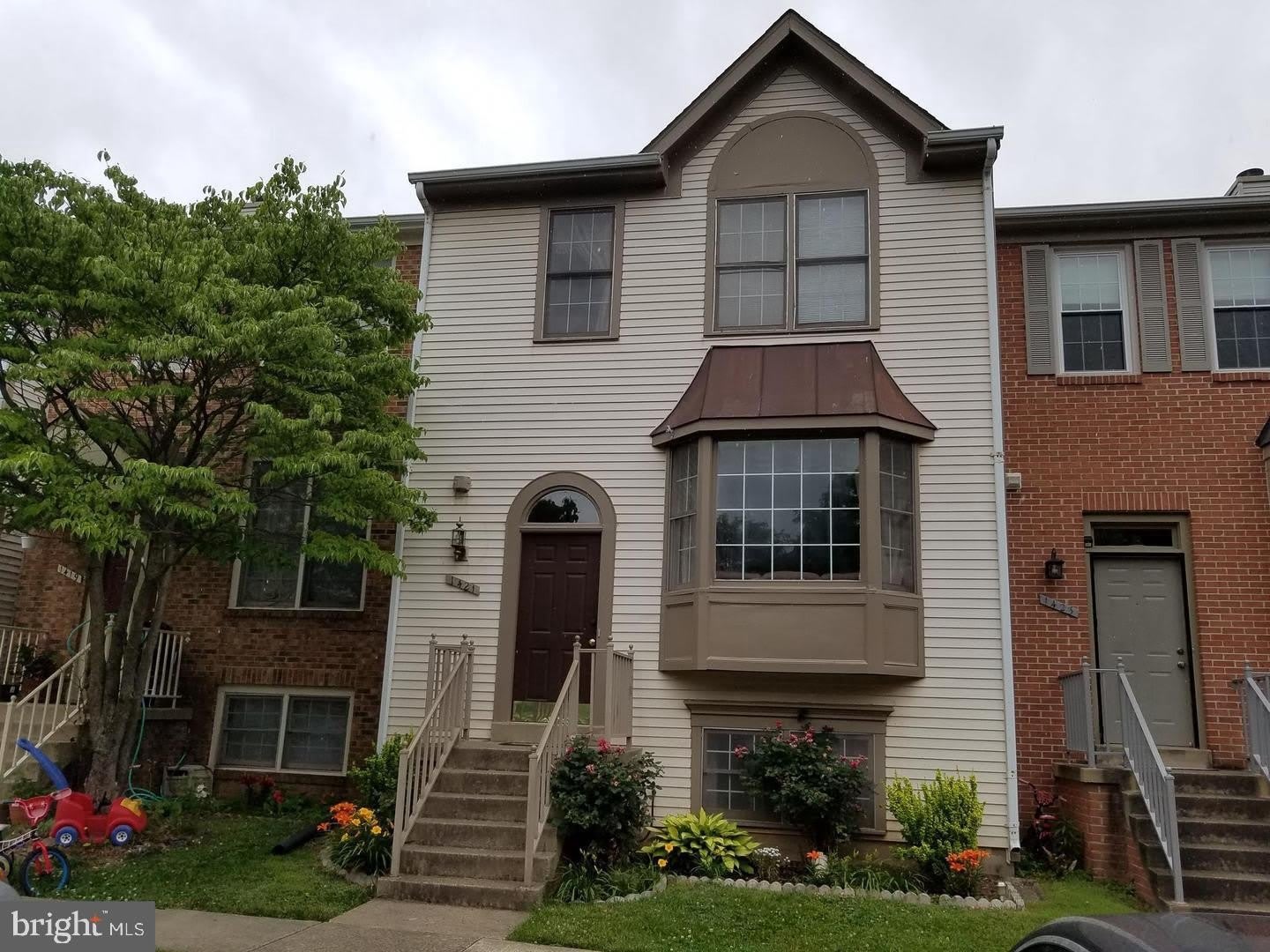 1421 Bluemont Court – photo 1 of 232