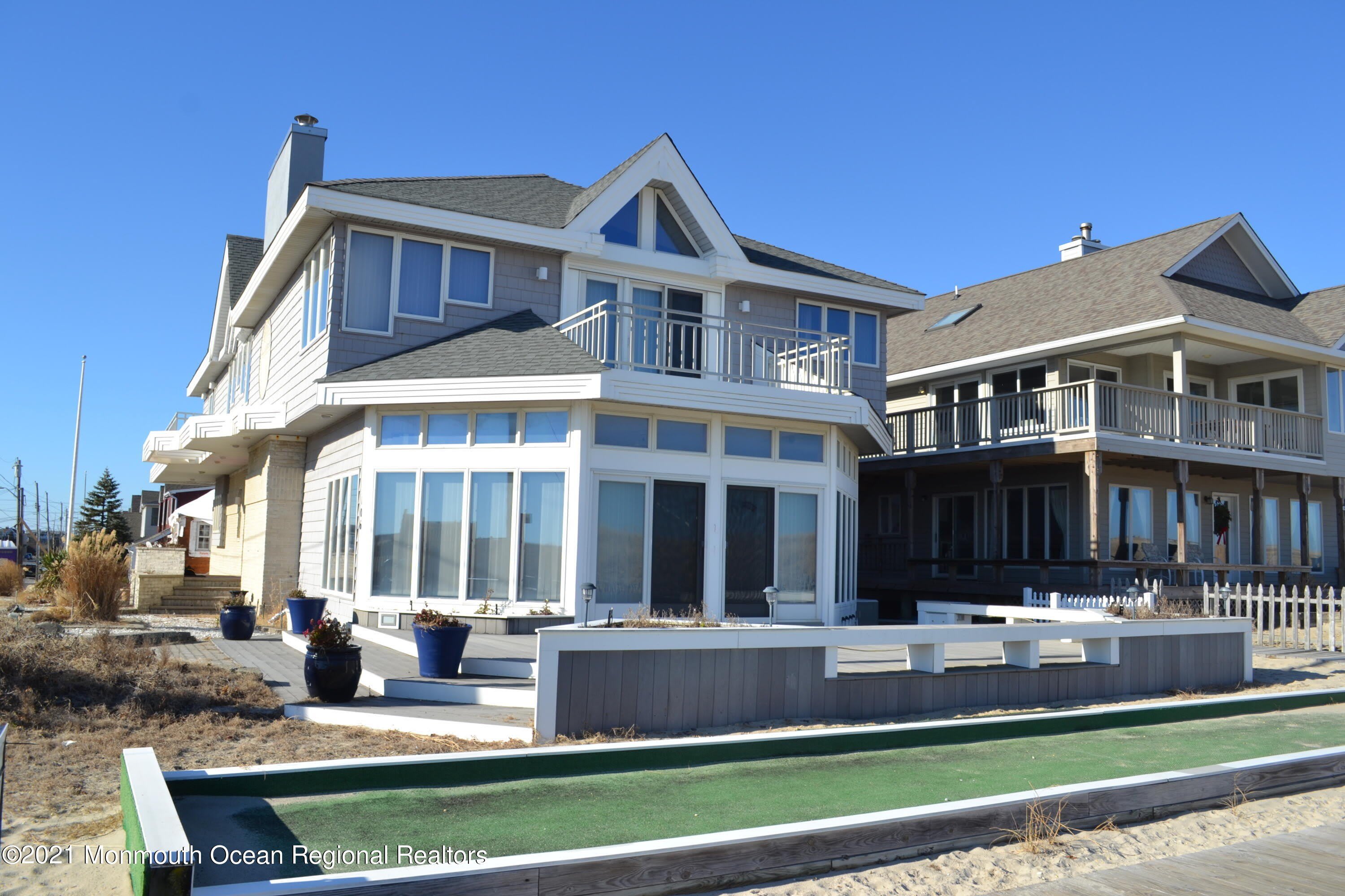 106 Oceanfront – photo 1