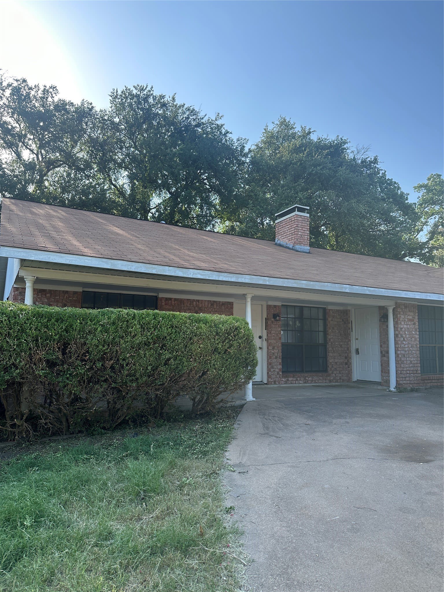 3906 Shallowford – photo 1