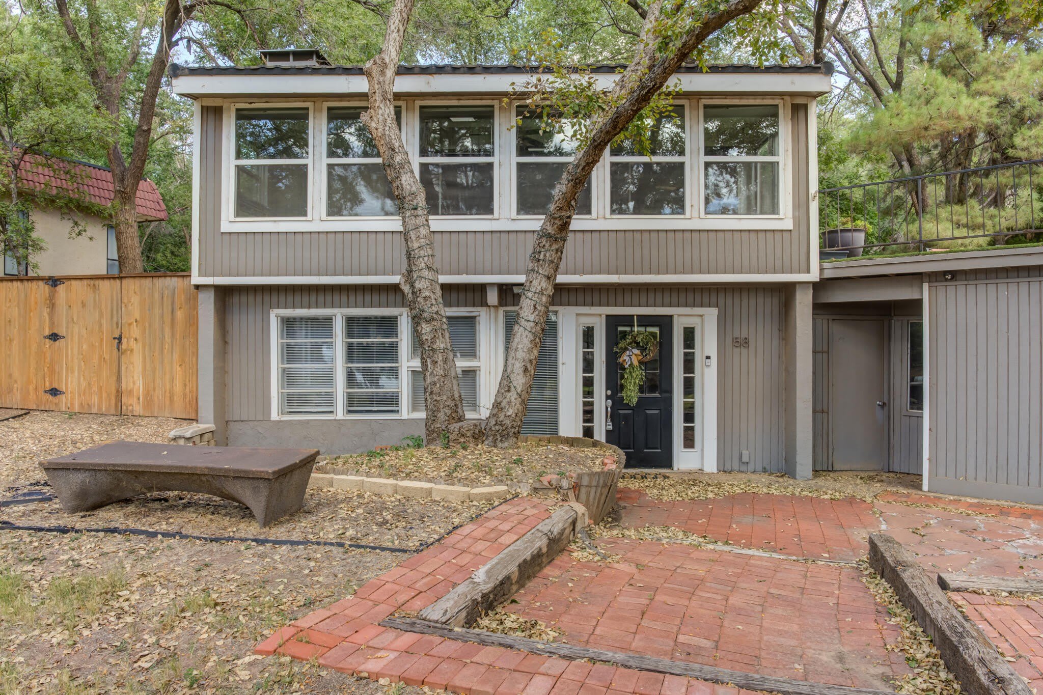 58 E Lakeshore Drive – photo 1 of 57