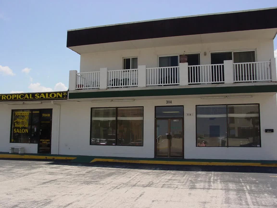 3114 Jimmy Buffett Memorial Highway – photo 1 of 16