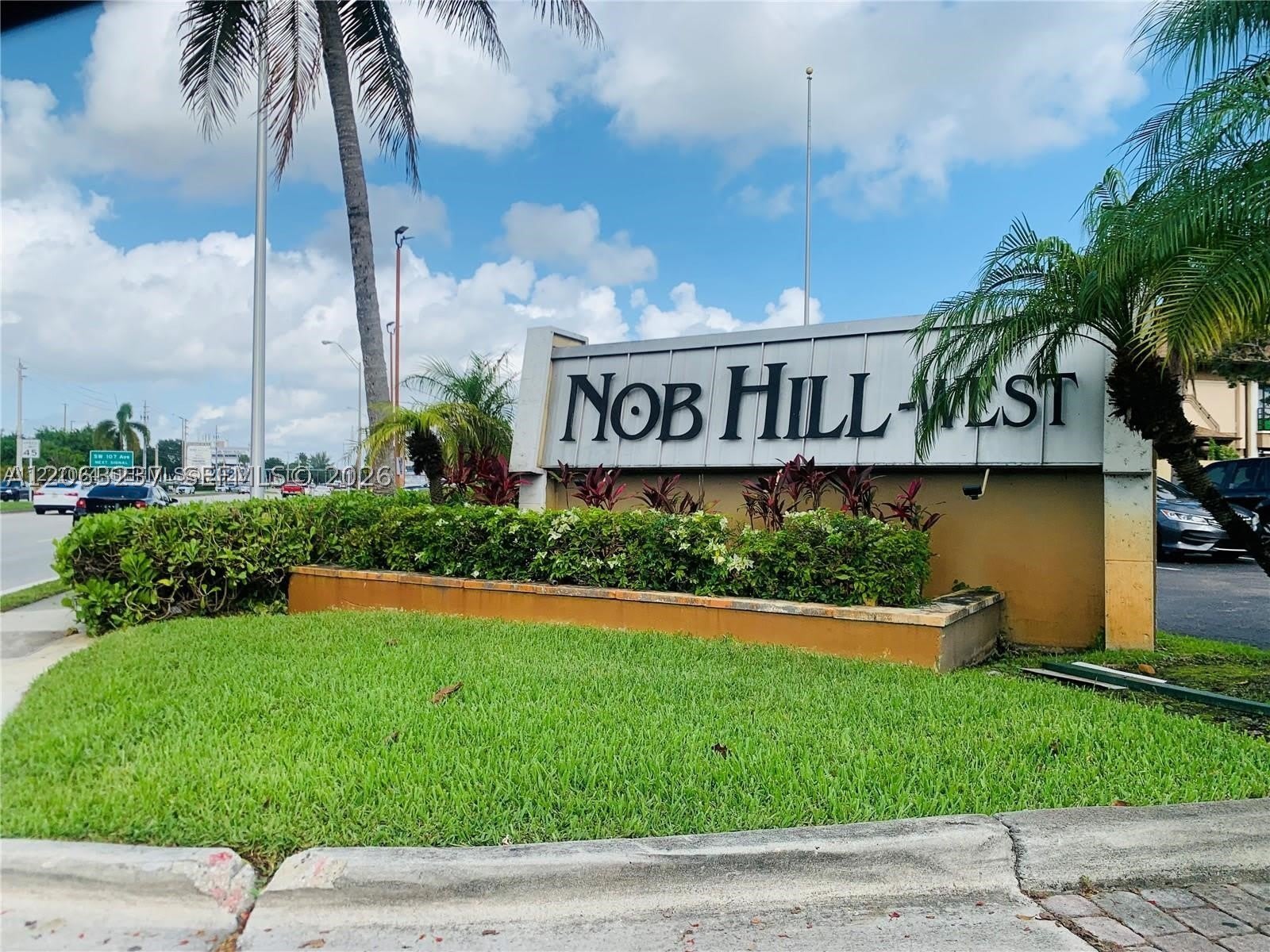 10421 N Kendall Dr – photo 1