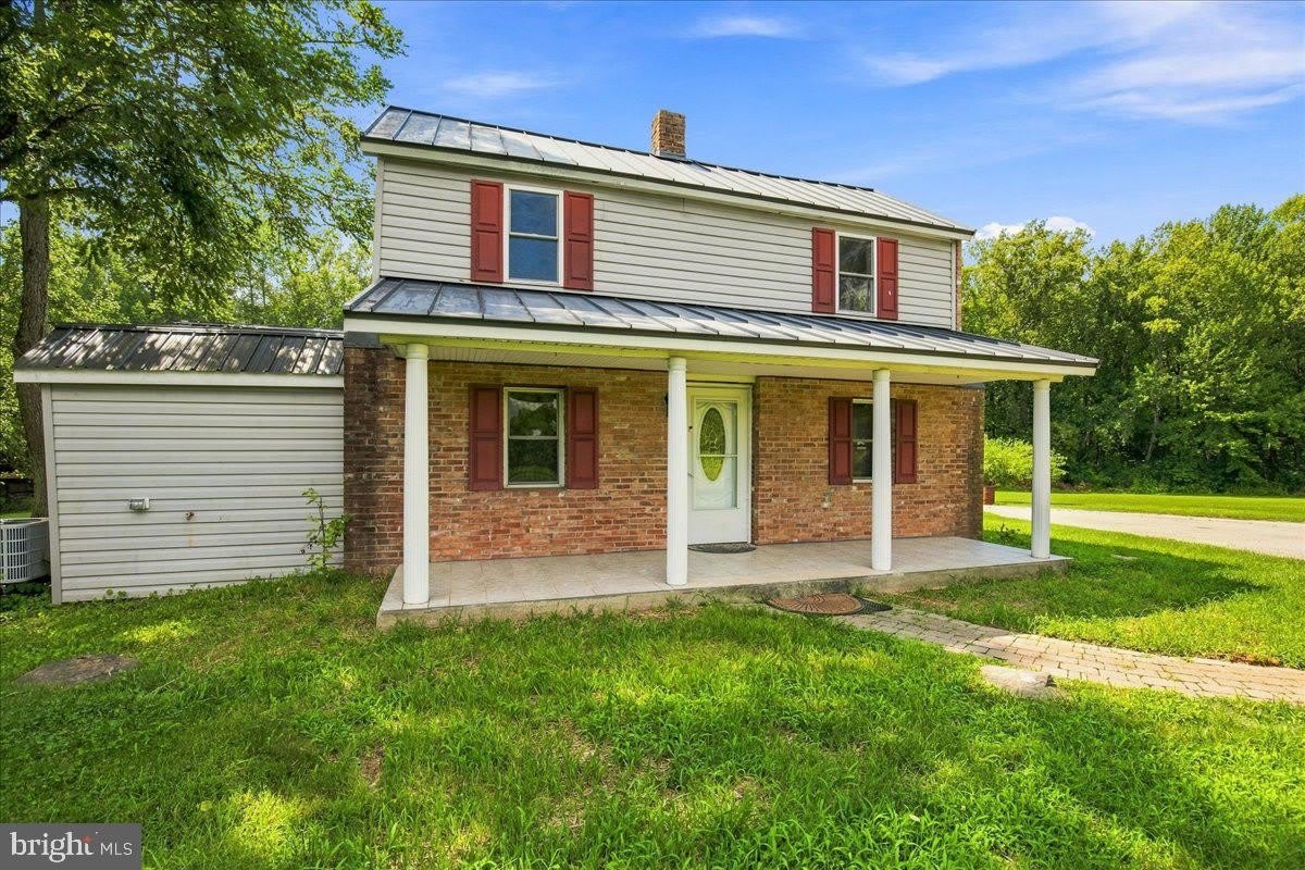 3813 MOUNT PLEASANT Road – photo 1 of 109