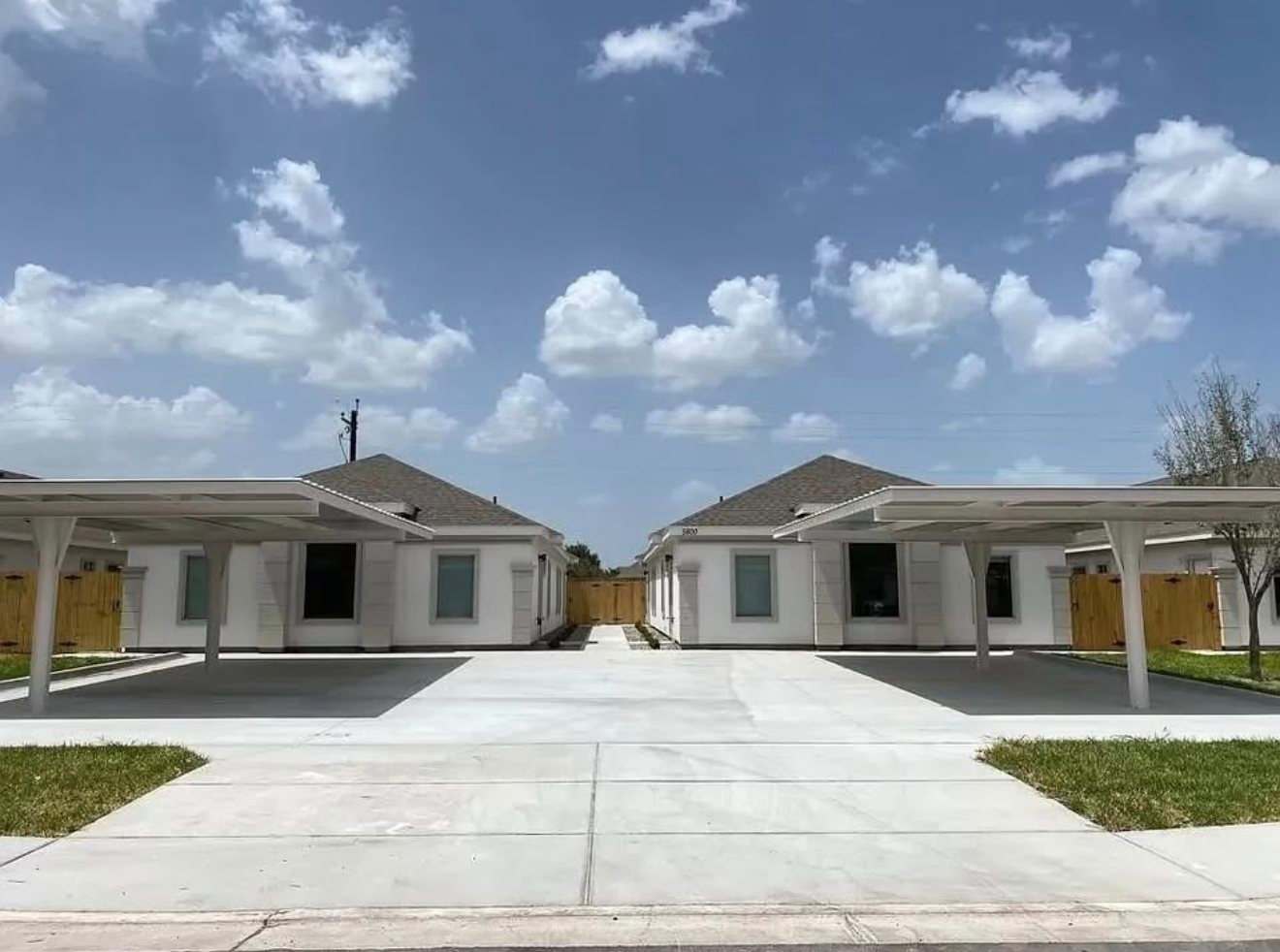 5800 Sandpiper Ave – photo 1