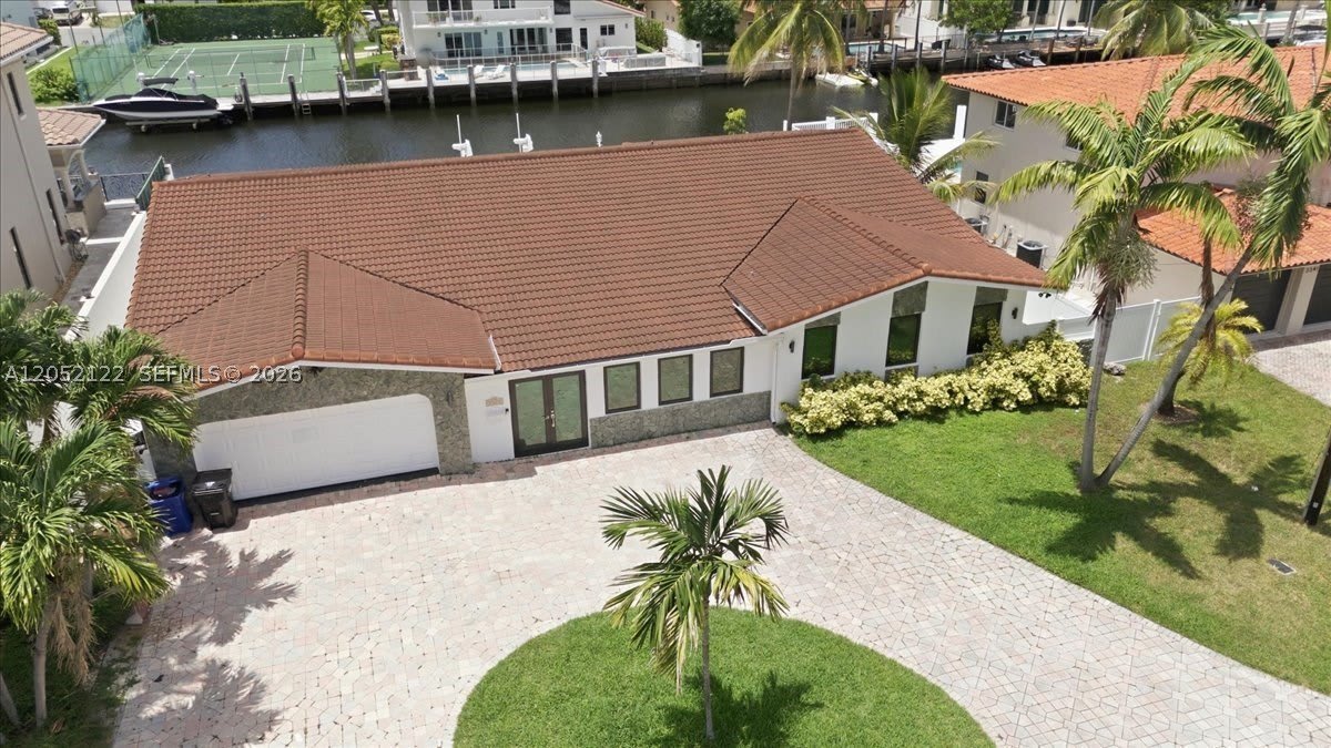 3321 NE 170th St – photo 1