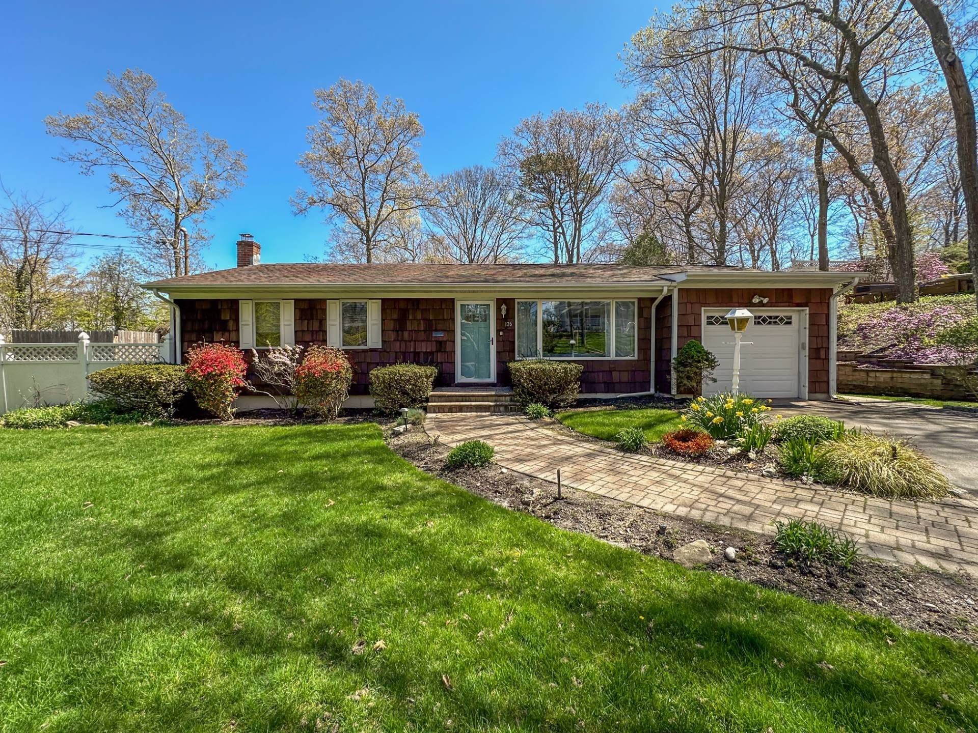 126 Overhill Road – photo 1 of 22