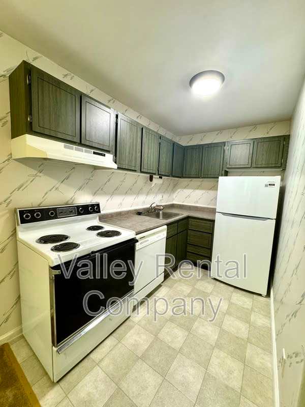 74 Barrett Street 308 – photo 1 of 13