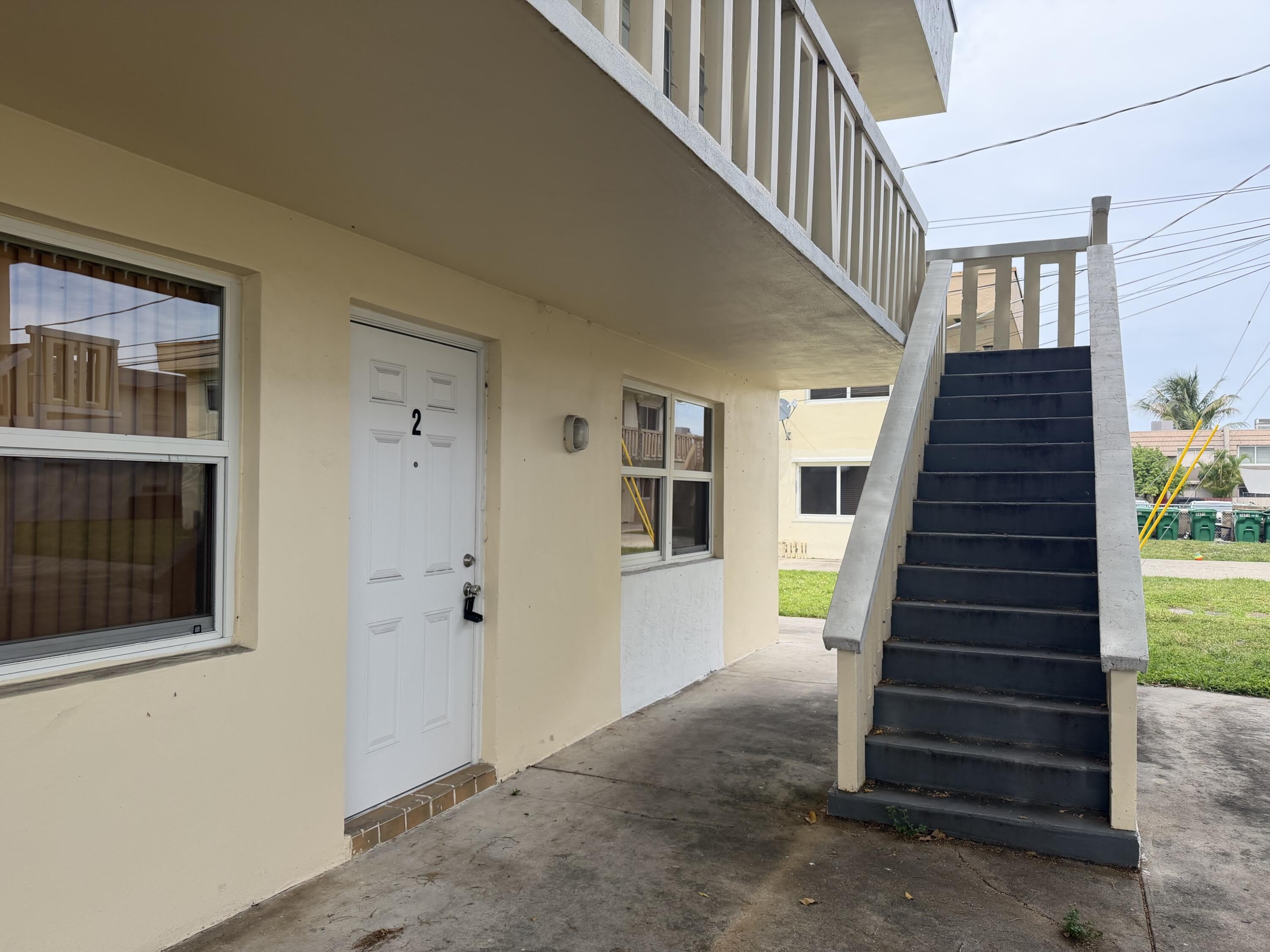 3660 SW 60th Avenue – photo 1 of 13