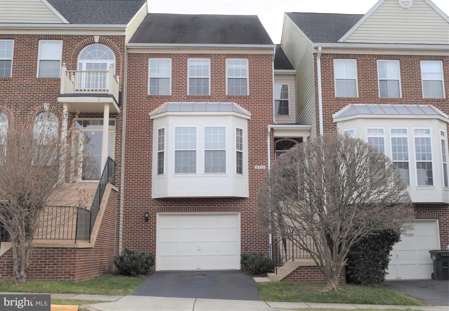 8933 ROYAL ASTOR WAY – photo 1 of 53
