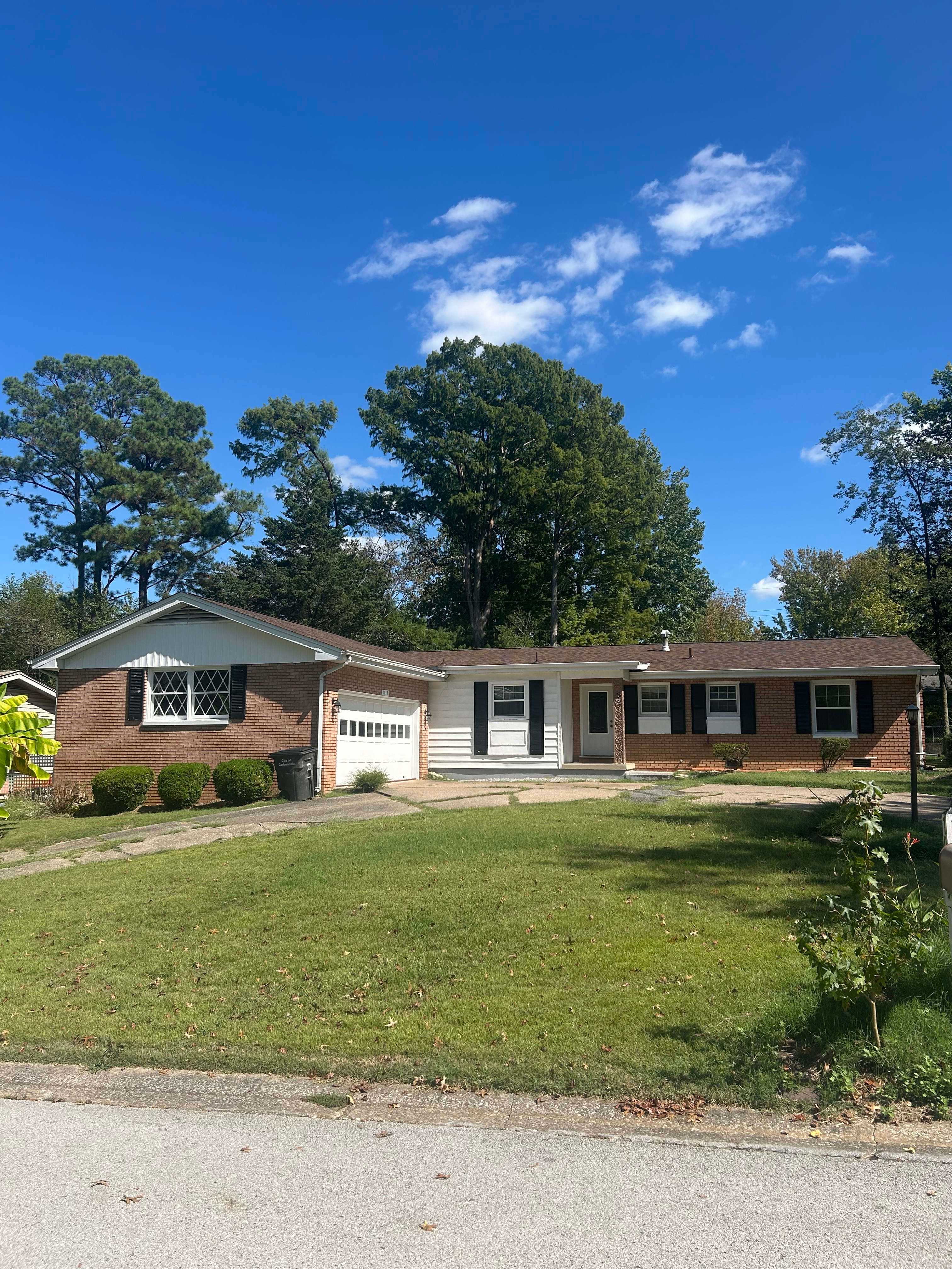 1013 S Briarwood Dr – photo 1