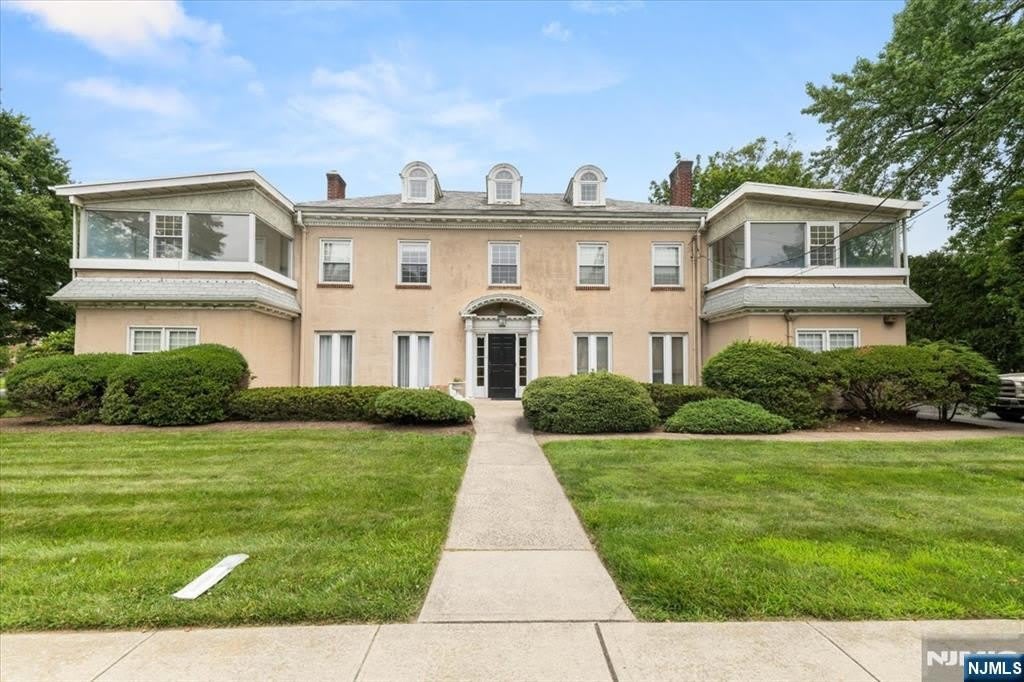 61 Glenwood Road – photo 1