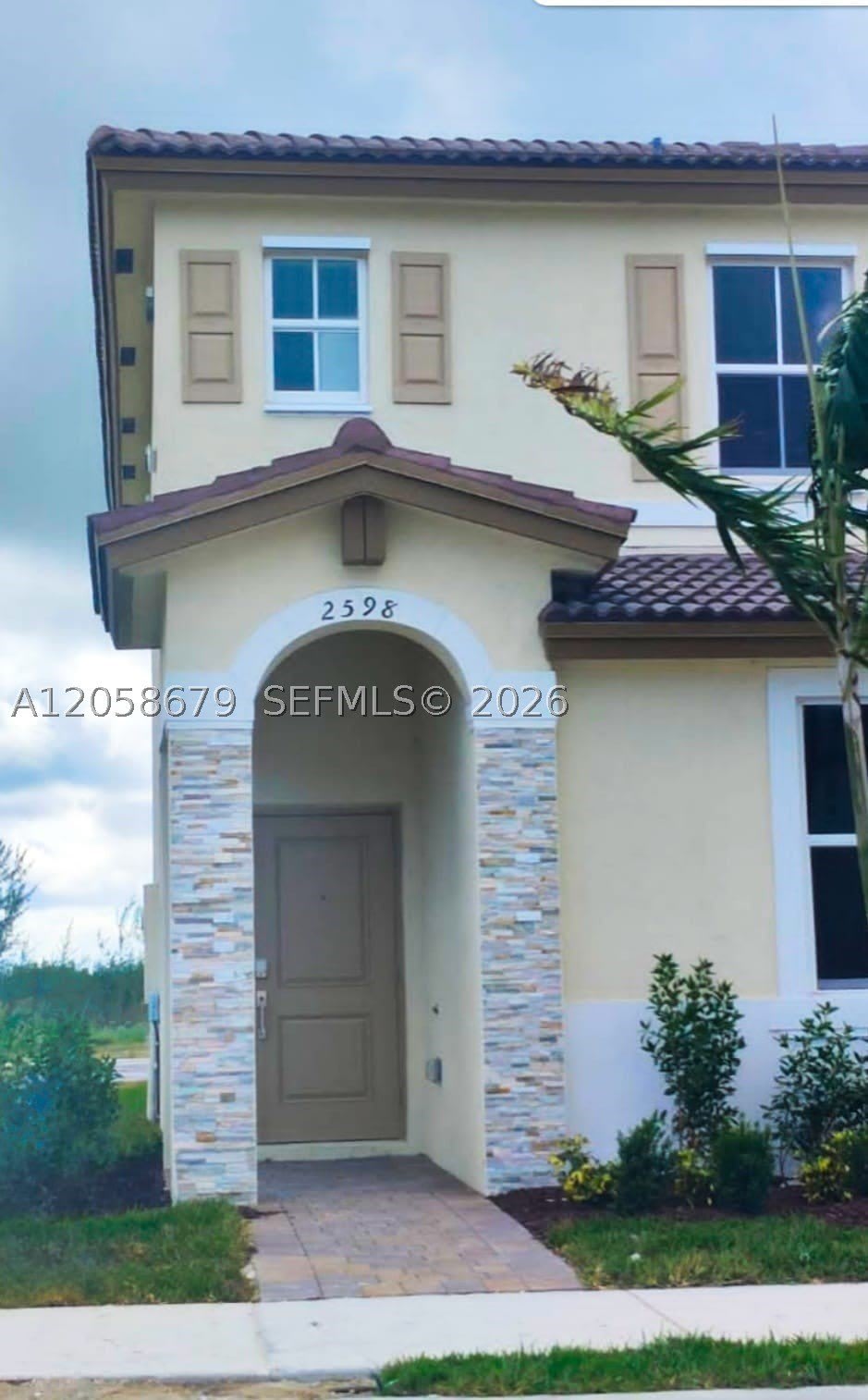 2598 SE 29th St – photo 1