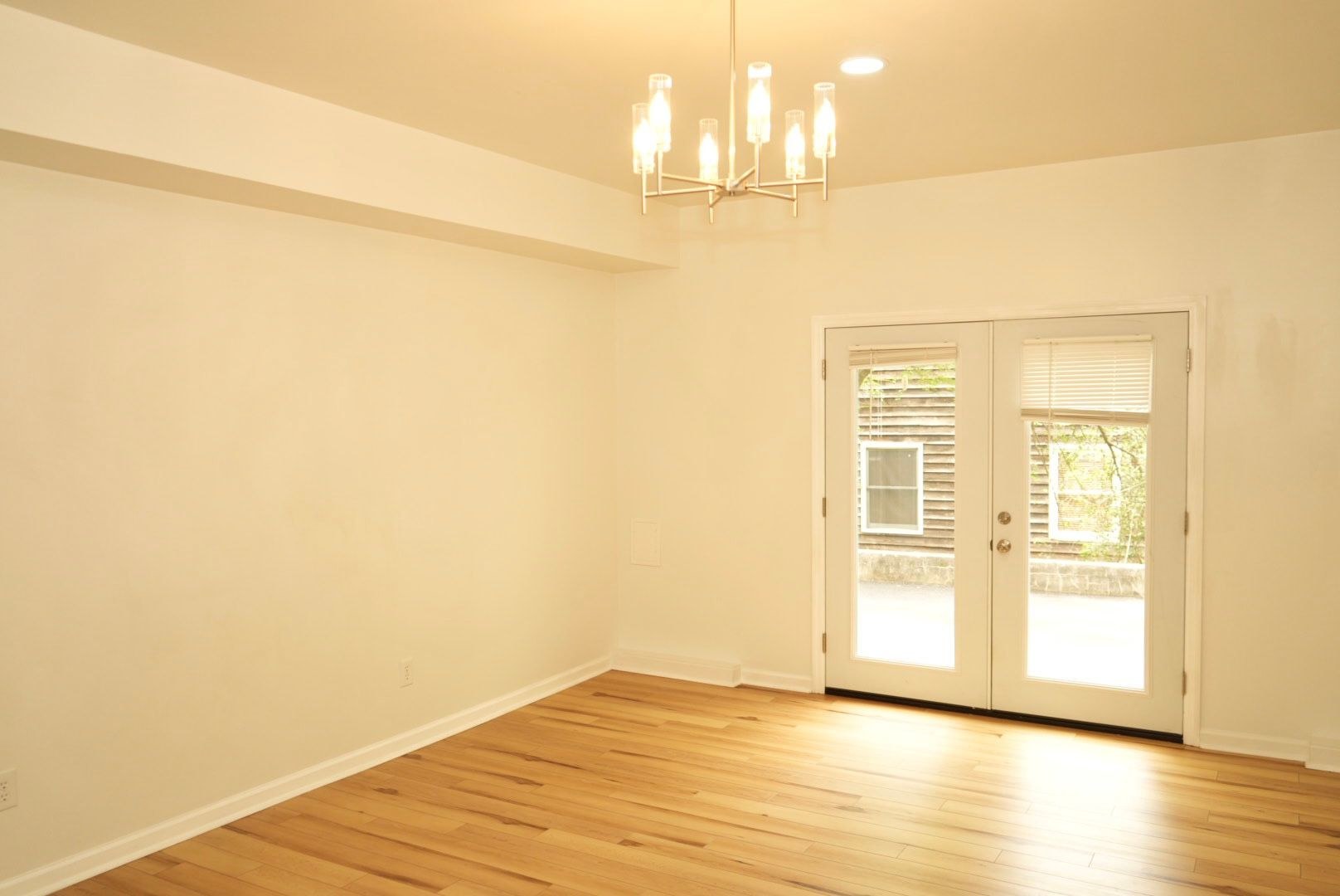 4 Rockbrook Dr – photo 1