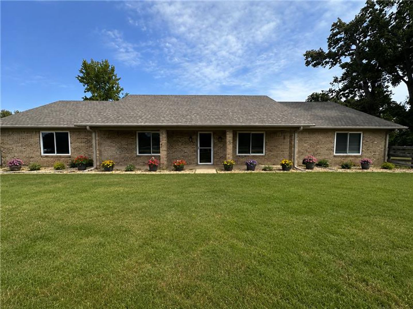14508 Hwy 31 W – photo 1 of 246