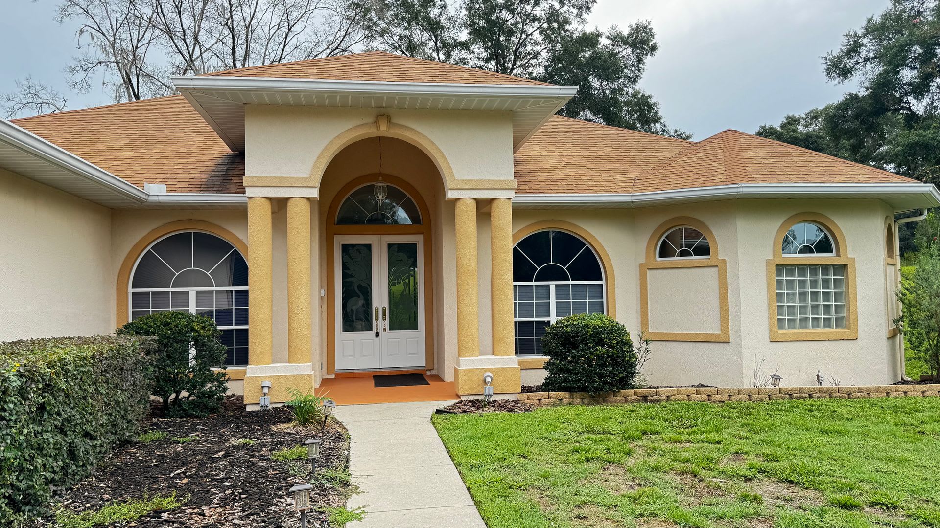 RAINBOW SPRINGS COUNTRY CLUB 3/2 LARGE LOT – photo 1