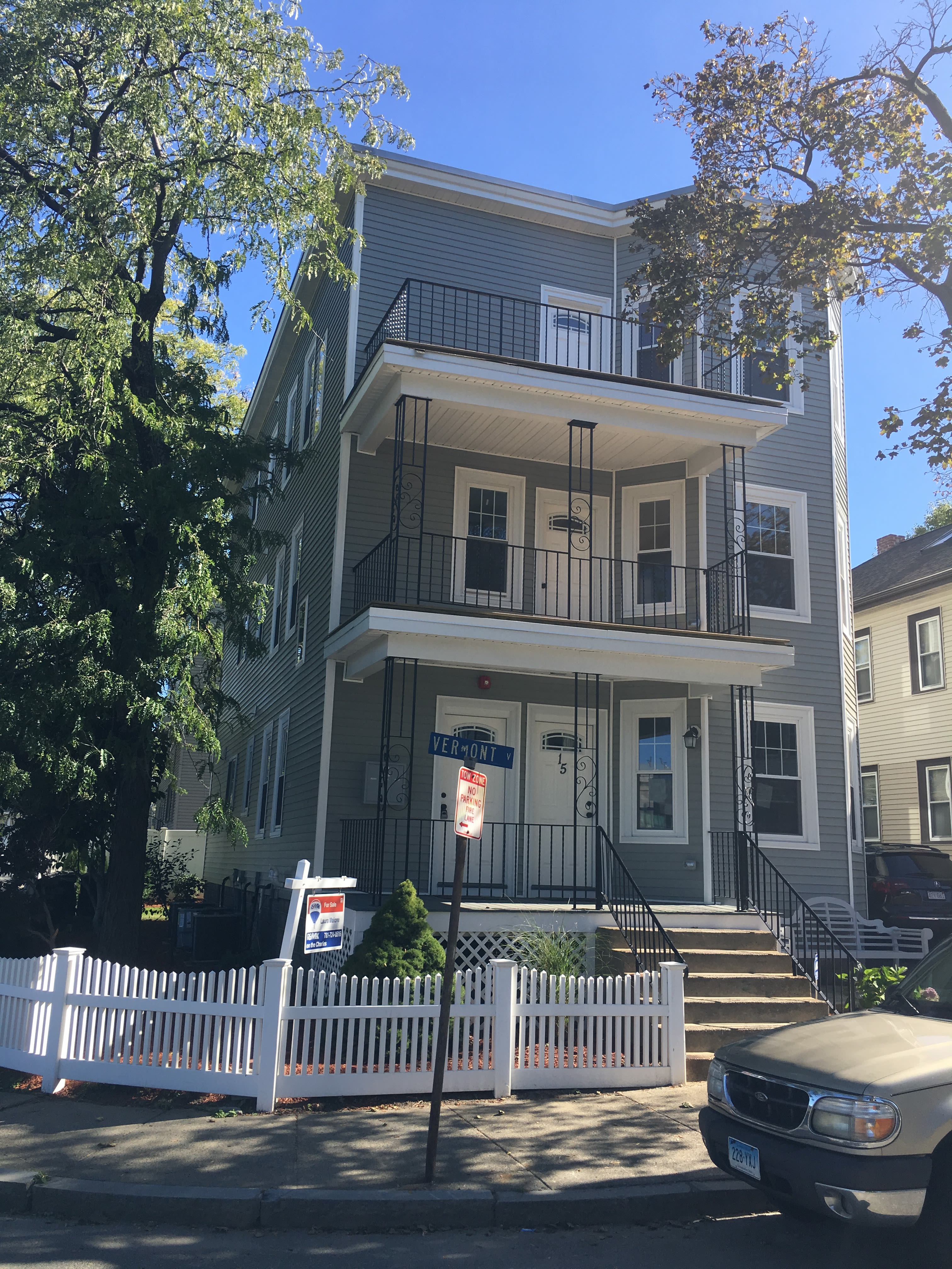 17 Vermont Avenue – photo 1